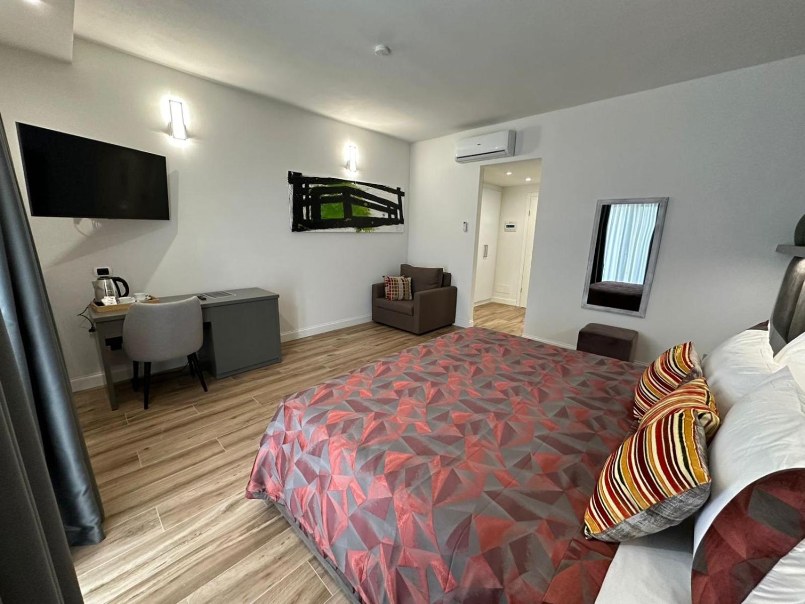 Double or Twin Room photo 2
