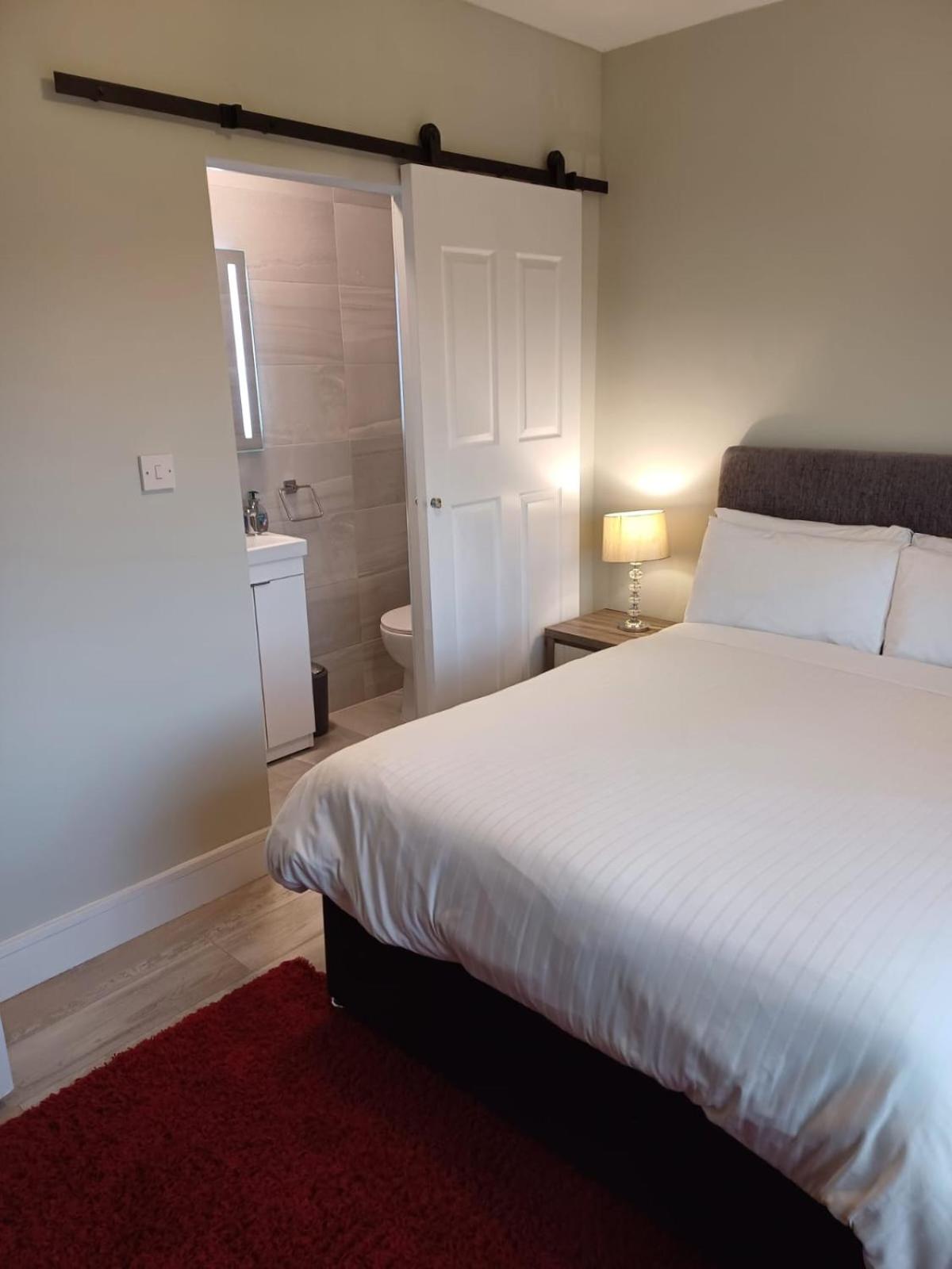 Double Room - Photo 1