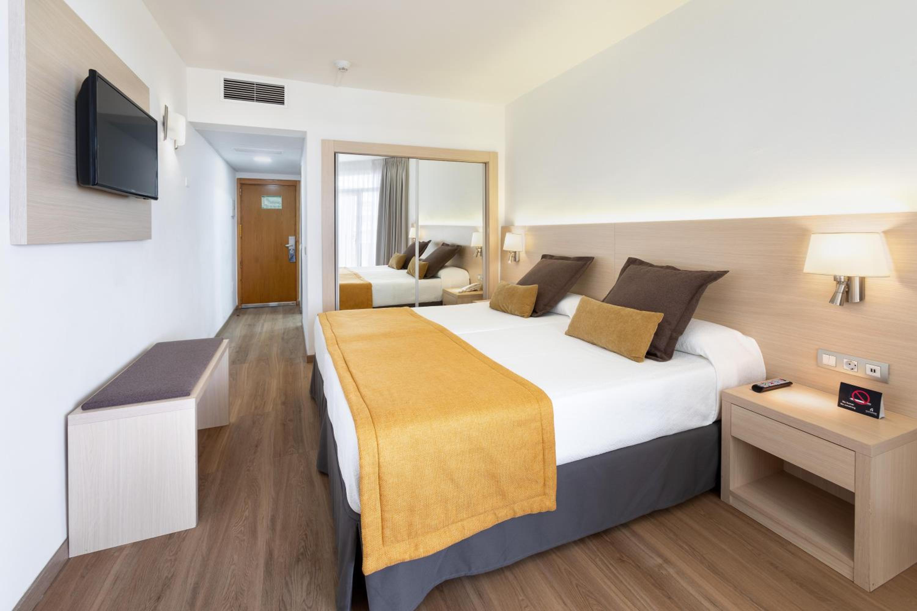 Habitación Doble o Twin Superior con Terraza Habitación Doble o Twin Superior con Terraza