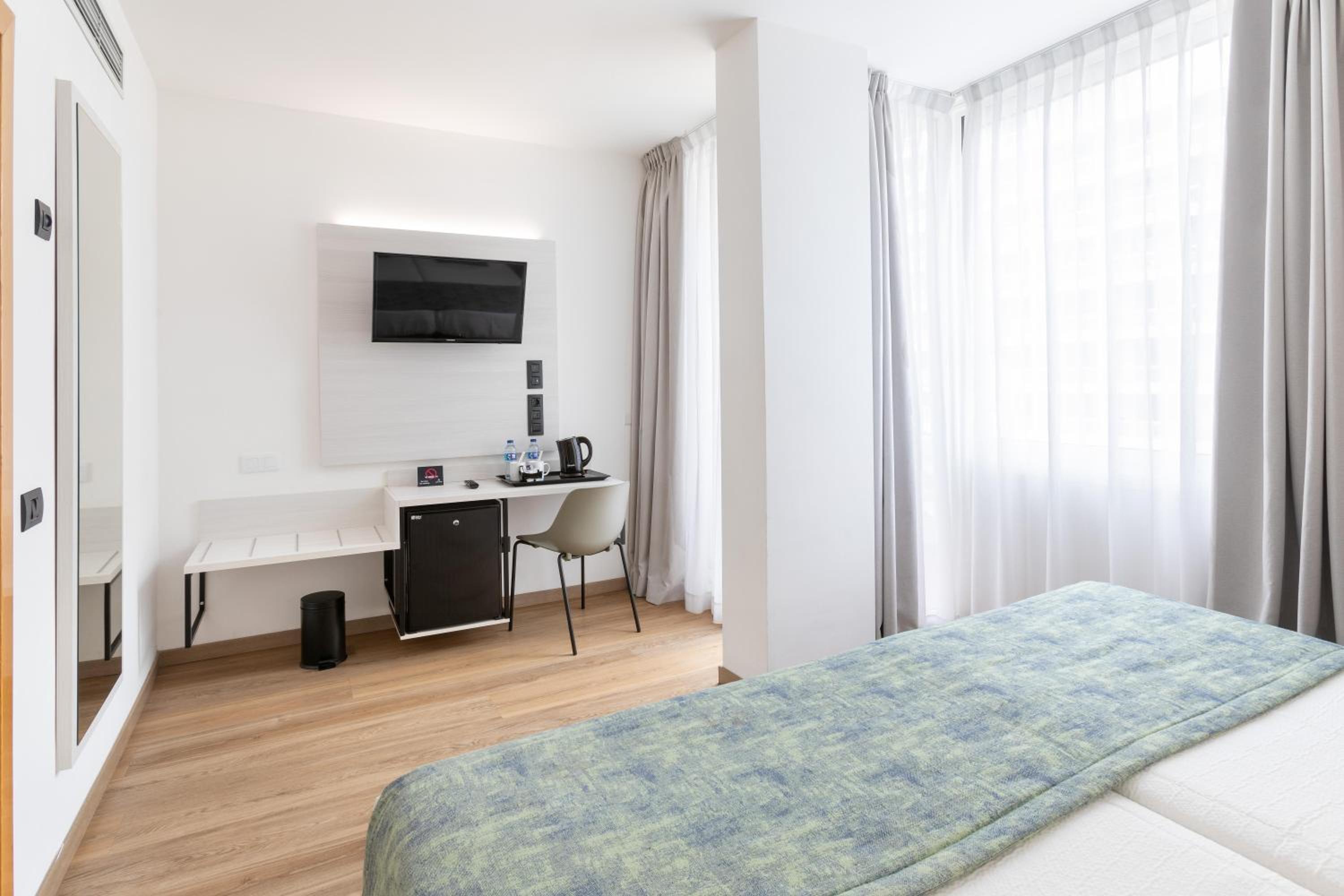 Habitación Familiar Superior con dormitorio separado. Habitación Familiar Superior con dormitorio separado.