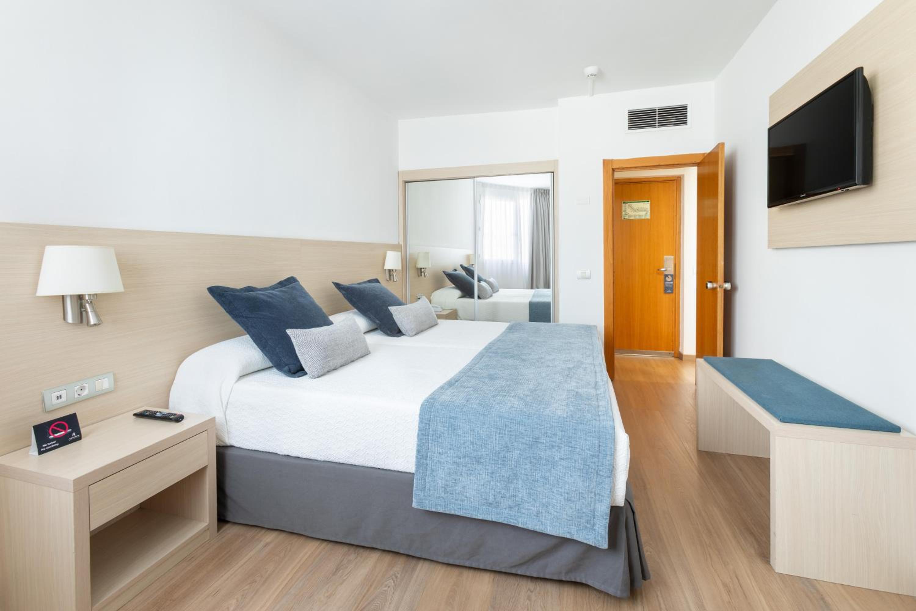 Suite Junior con vista al mar. Suite Junior con vista al mar.