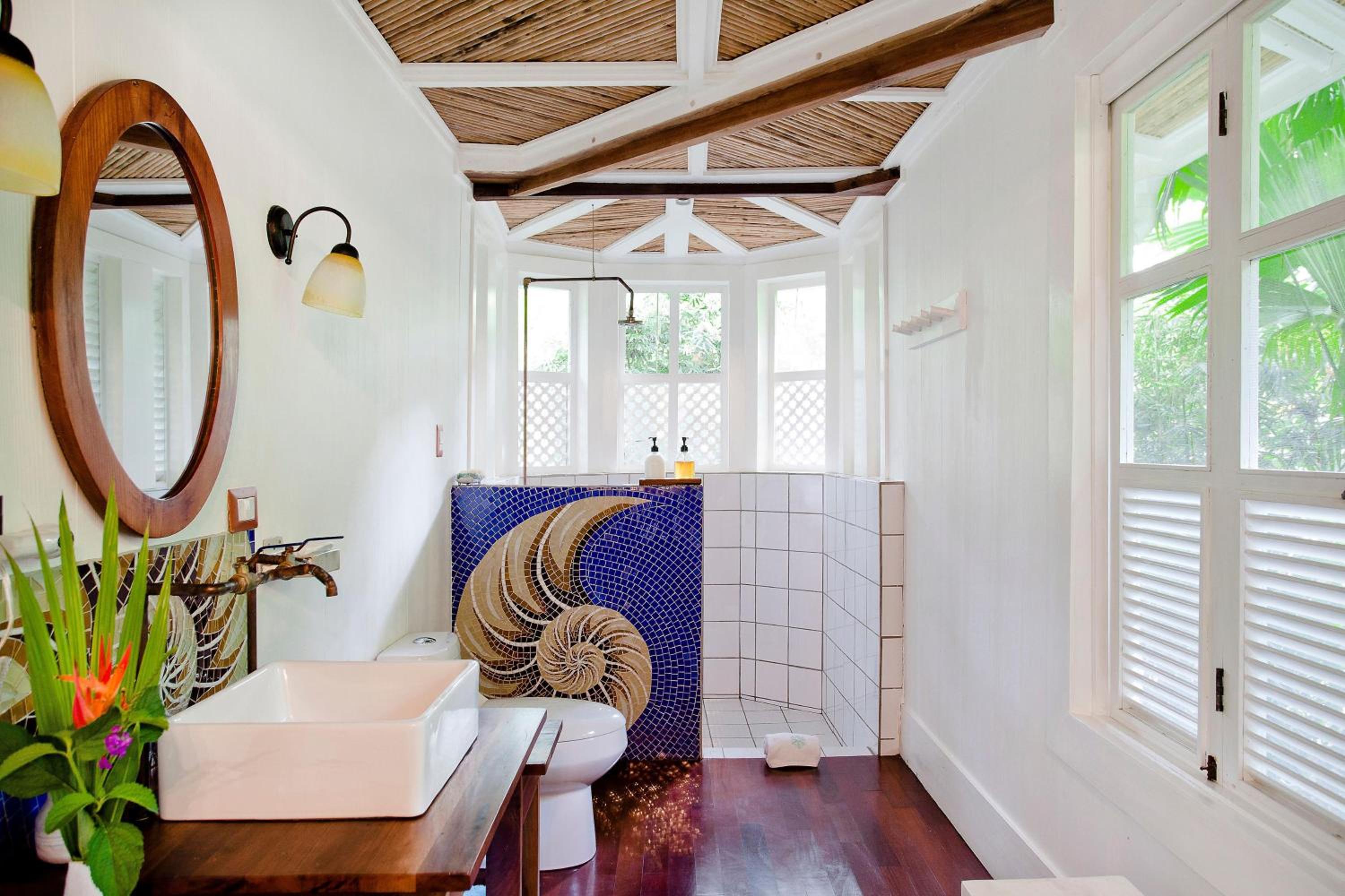 Bungalow Suite photo 3