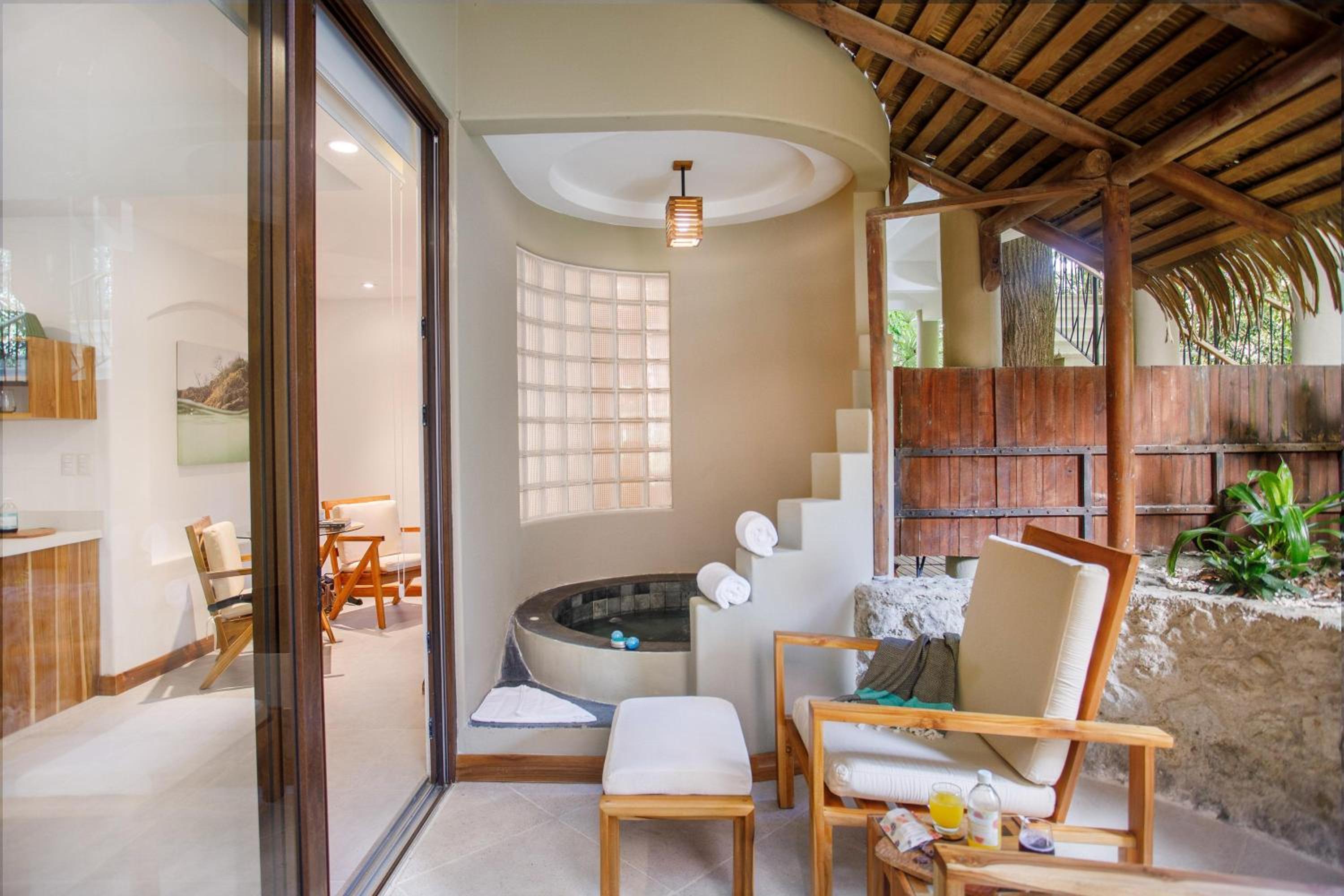 Garden Room photo 2