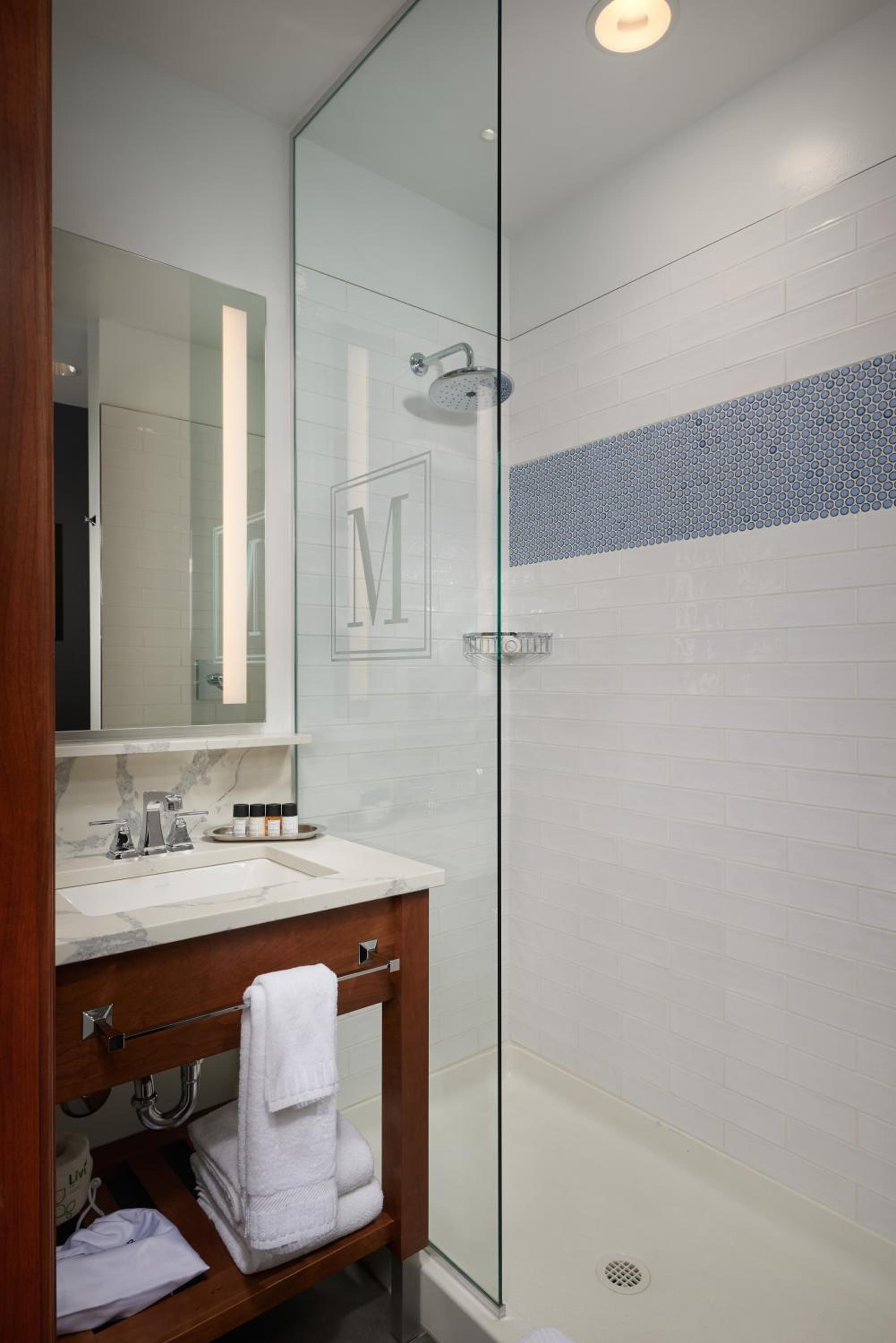 Club lounge access, Guest room, 2 Queen, City view photo 2