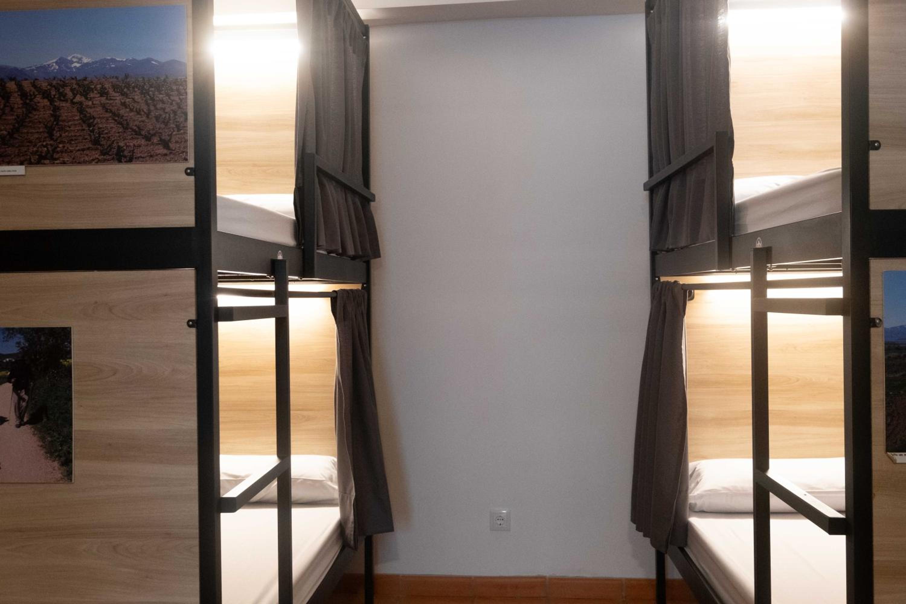 Bunk Bed in Mixed Dormitory Room photo 2