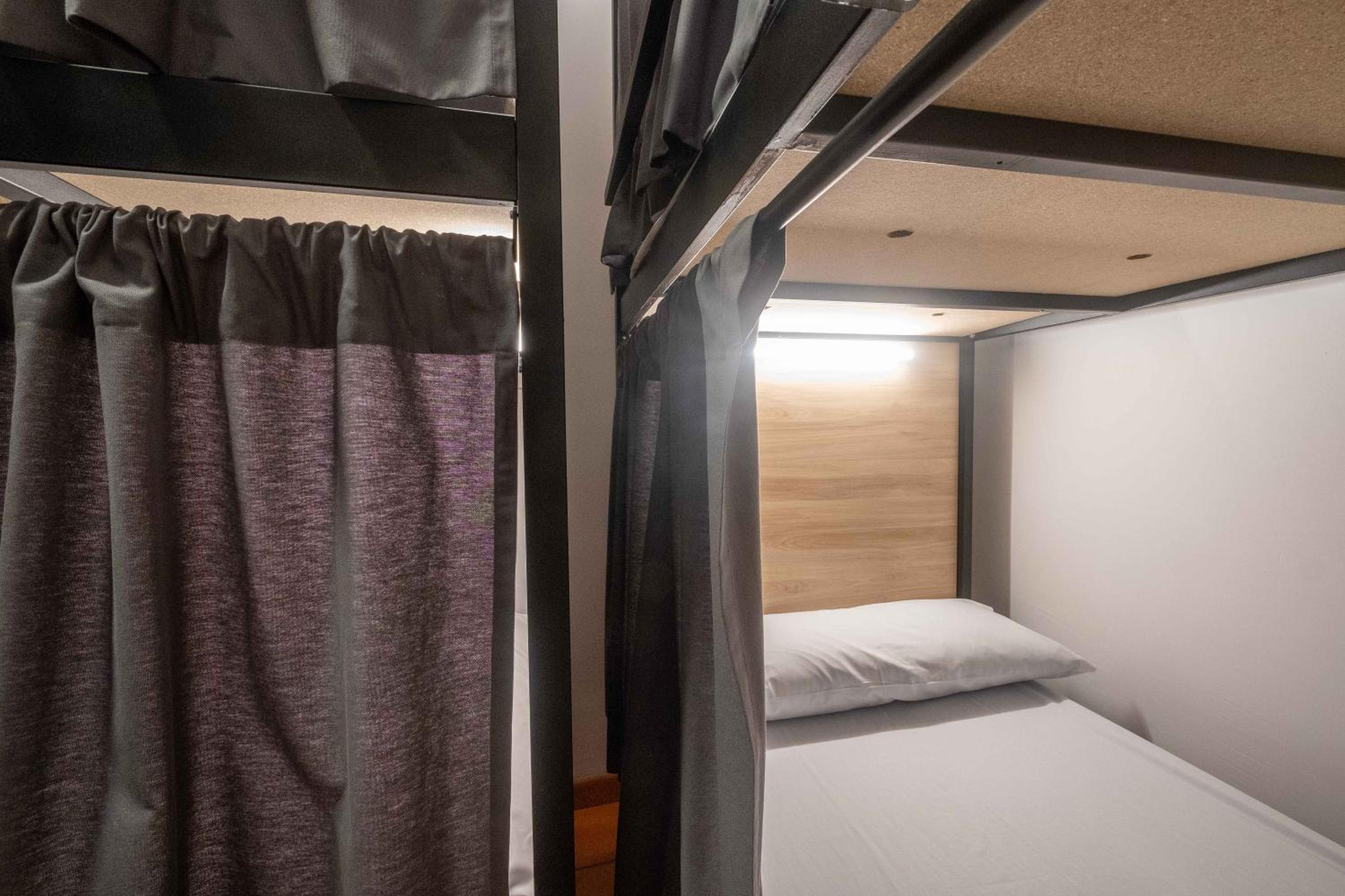Bunk Bed in Mixed Dormitory Room photo 2