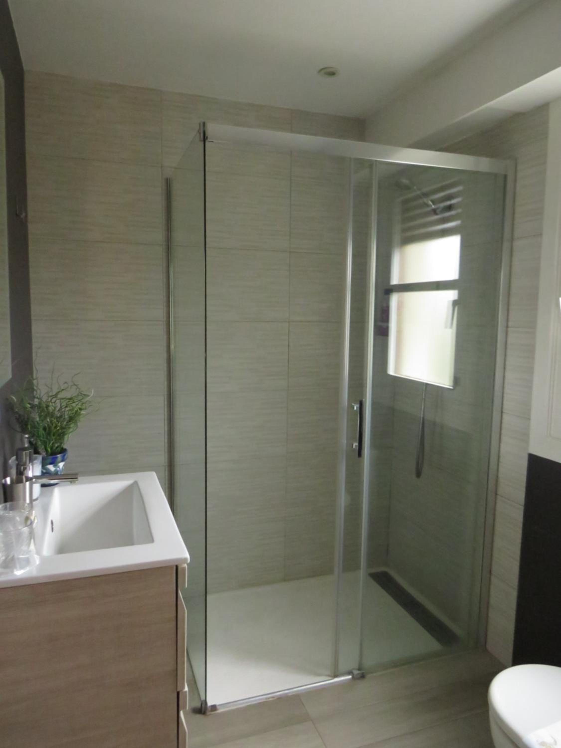 One-Bedroom Apartment - Photo 7