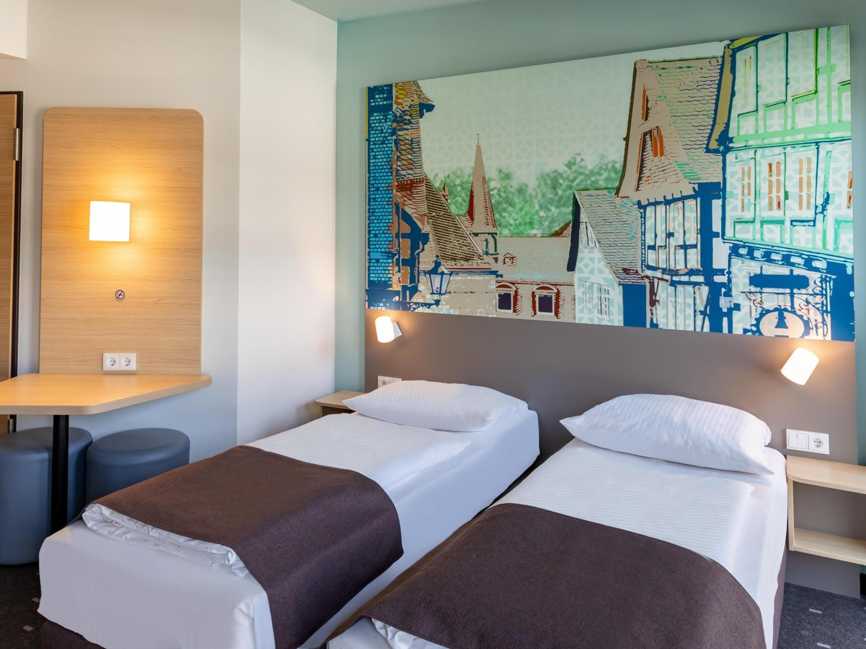 Twin Room - Photo 2