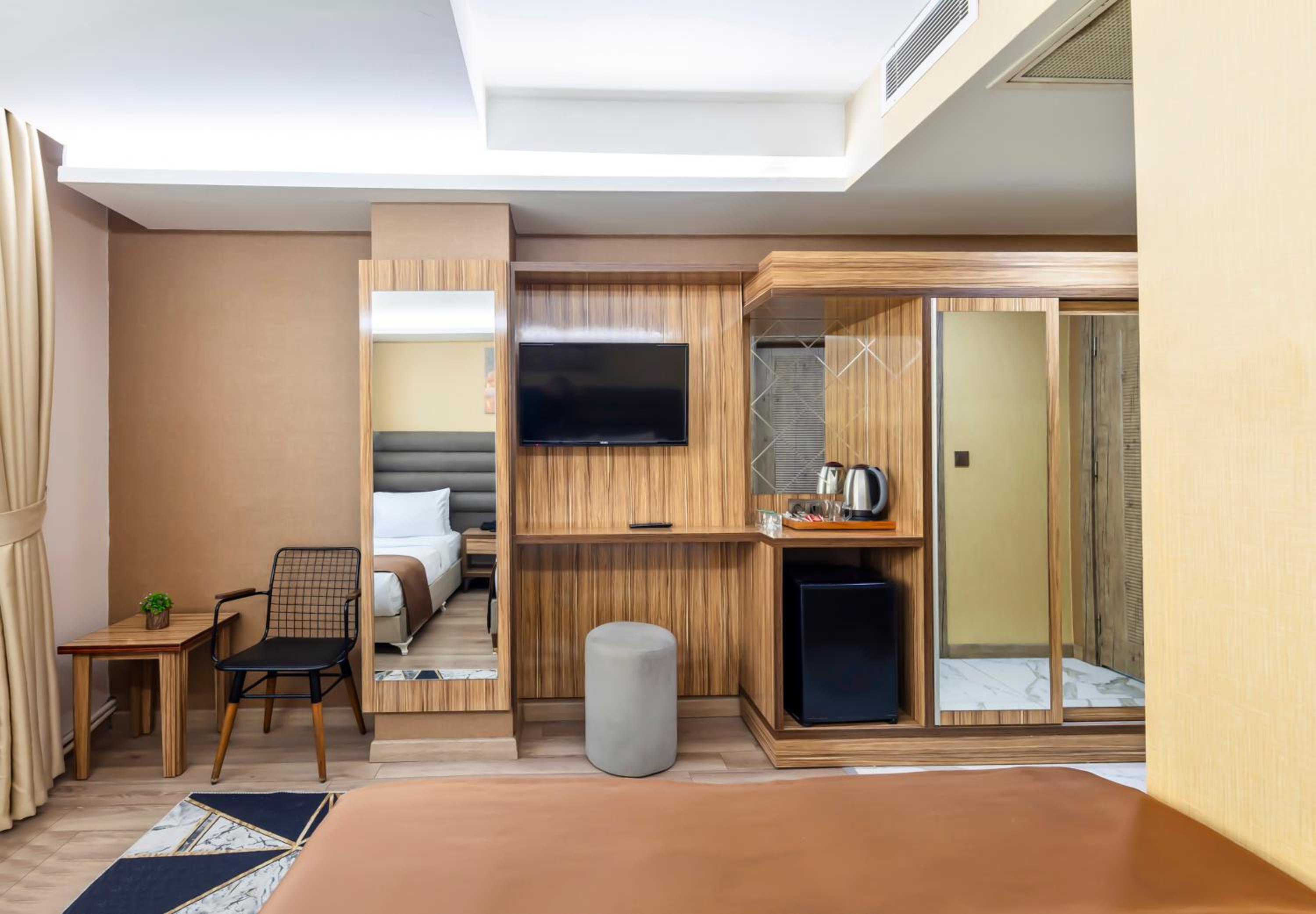 Deluxe Triple Room photo 3