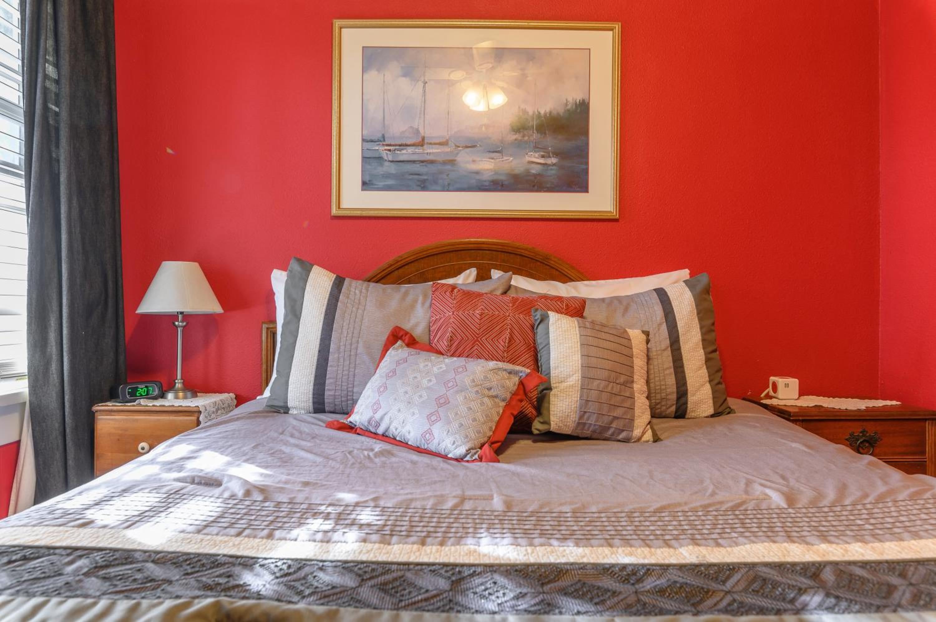 Deluxe Queen Room photo 1