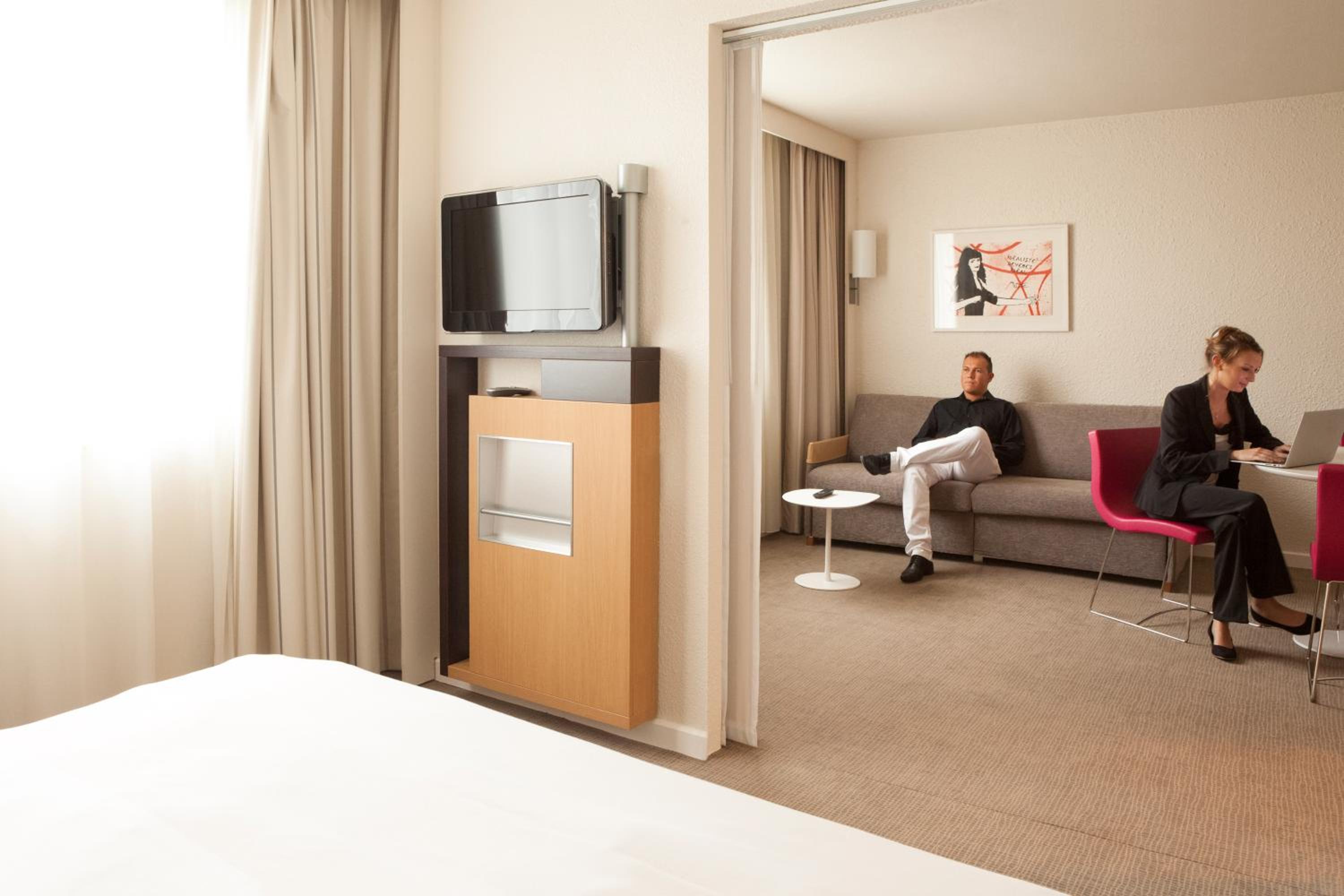 Suite with One Double Bed and Sofa Bed - Photo 8