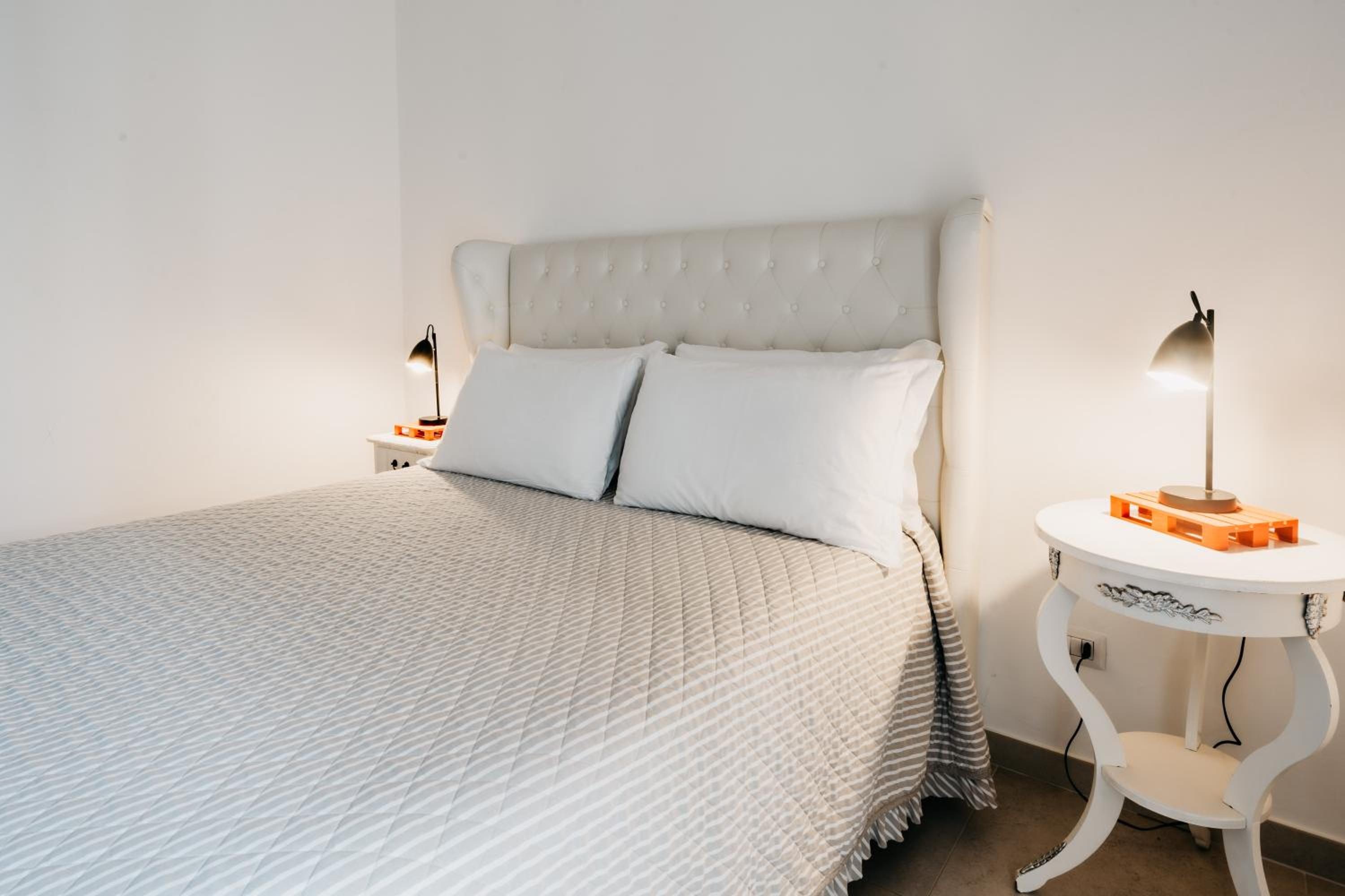 Large Double Room - Photo 1