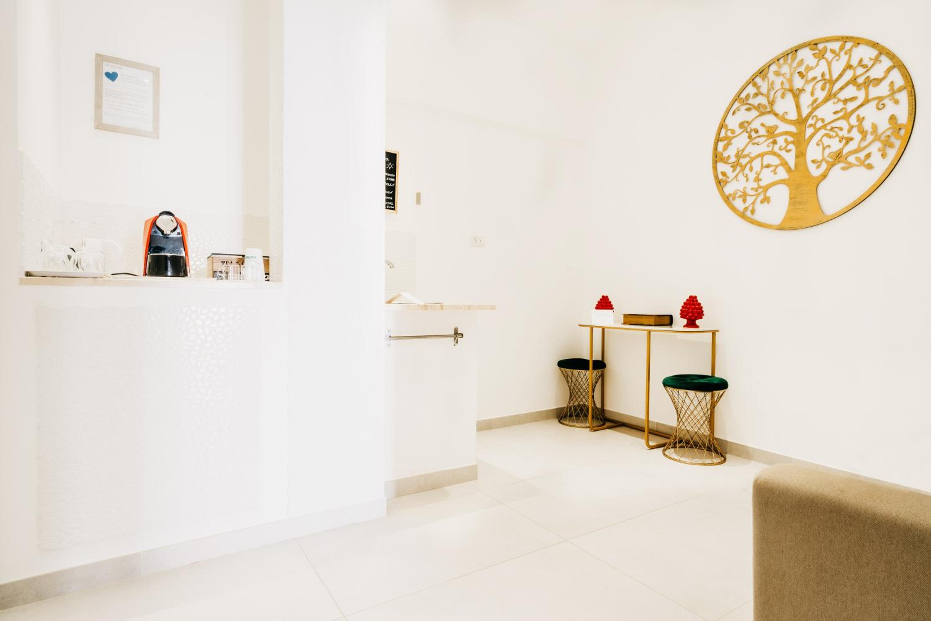 Large Double Room - Photo 15