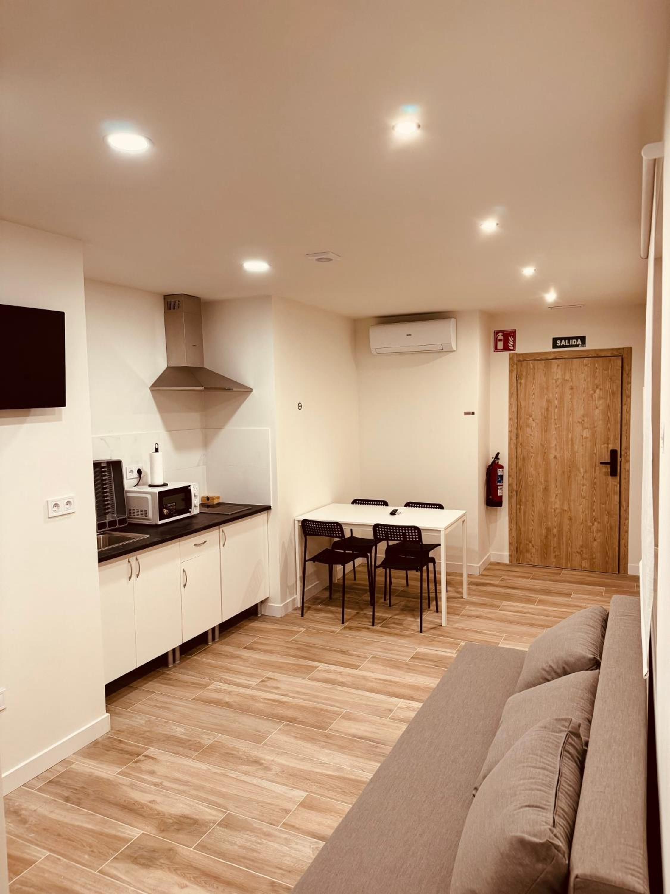 Standard Apartment photo 3