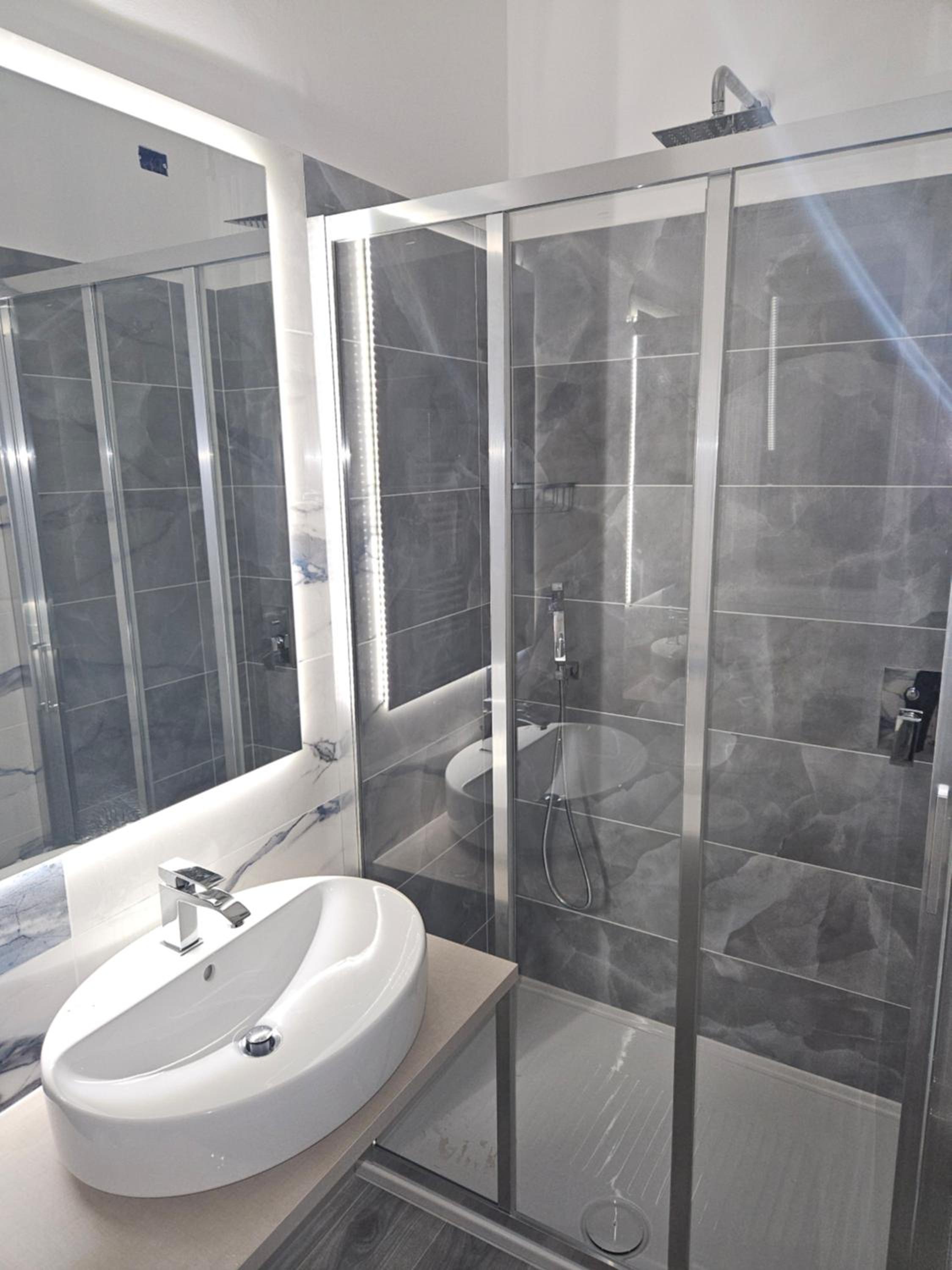 Double or Twin Room - Photo 15