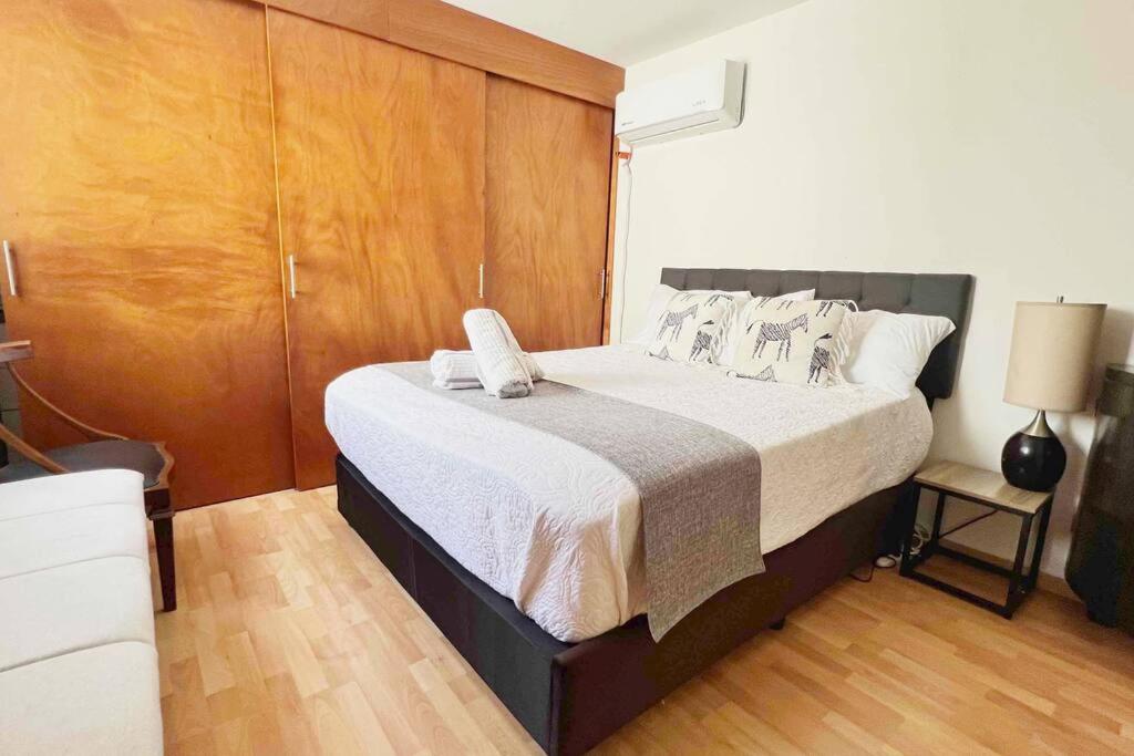 Four-Bedroom House photo 1