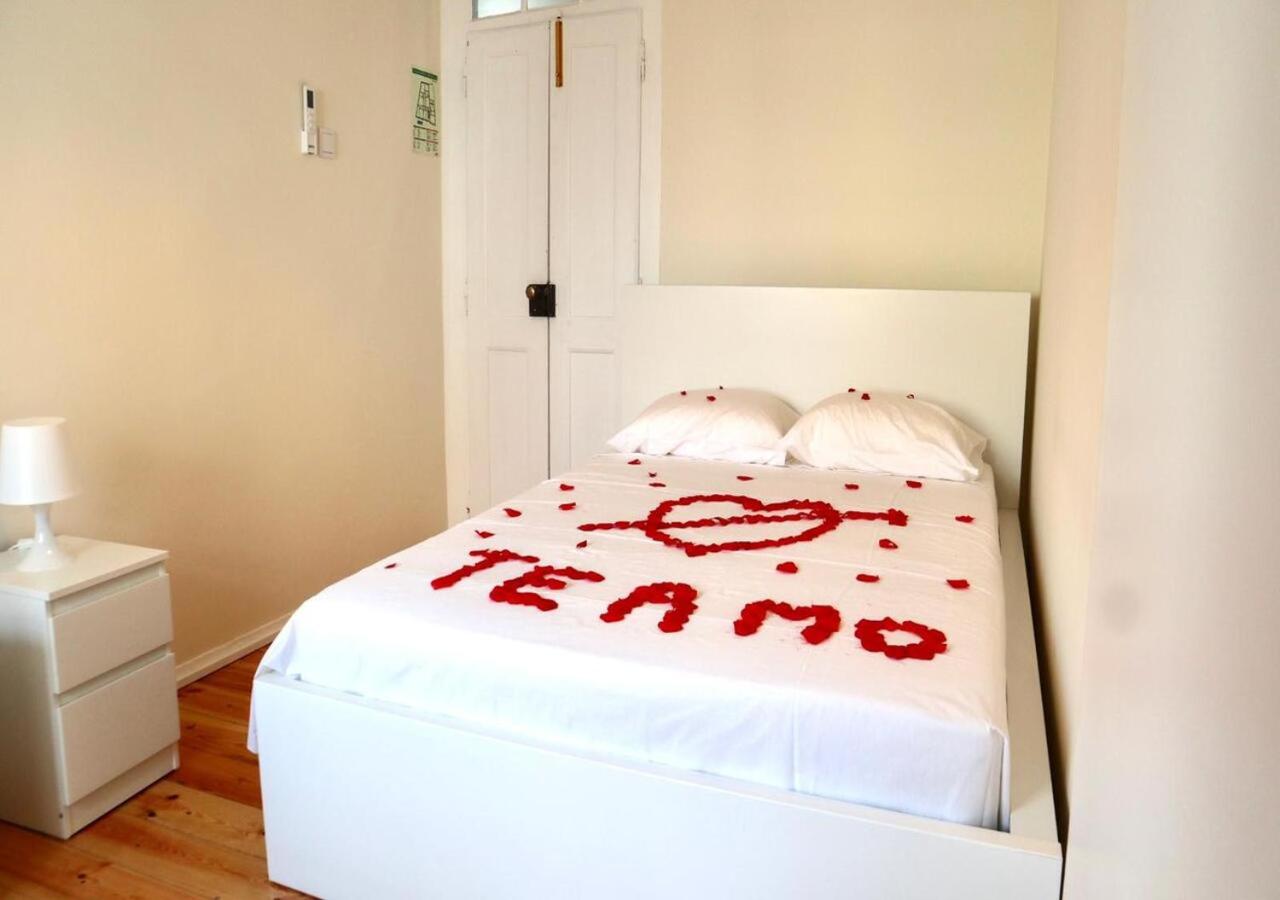 Double Room with Private Bathroom - Photo 4