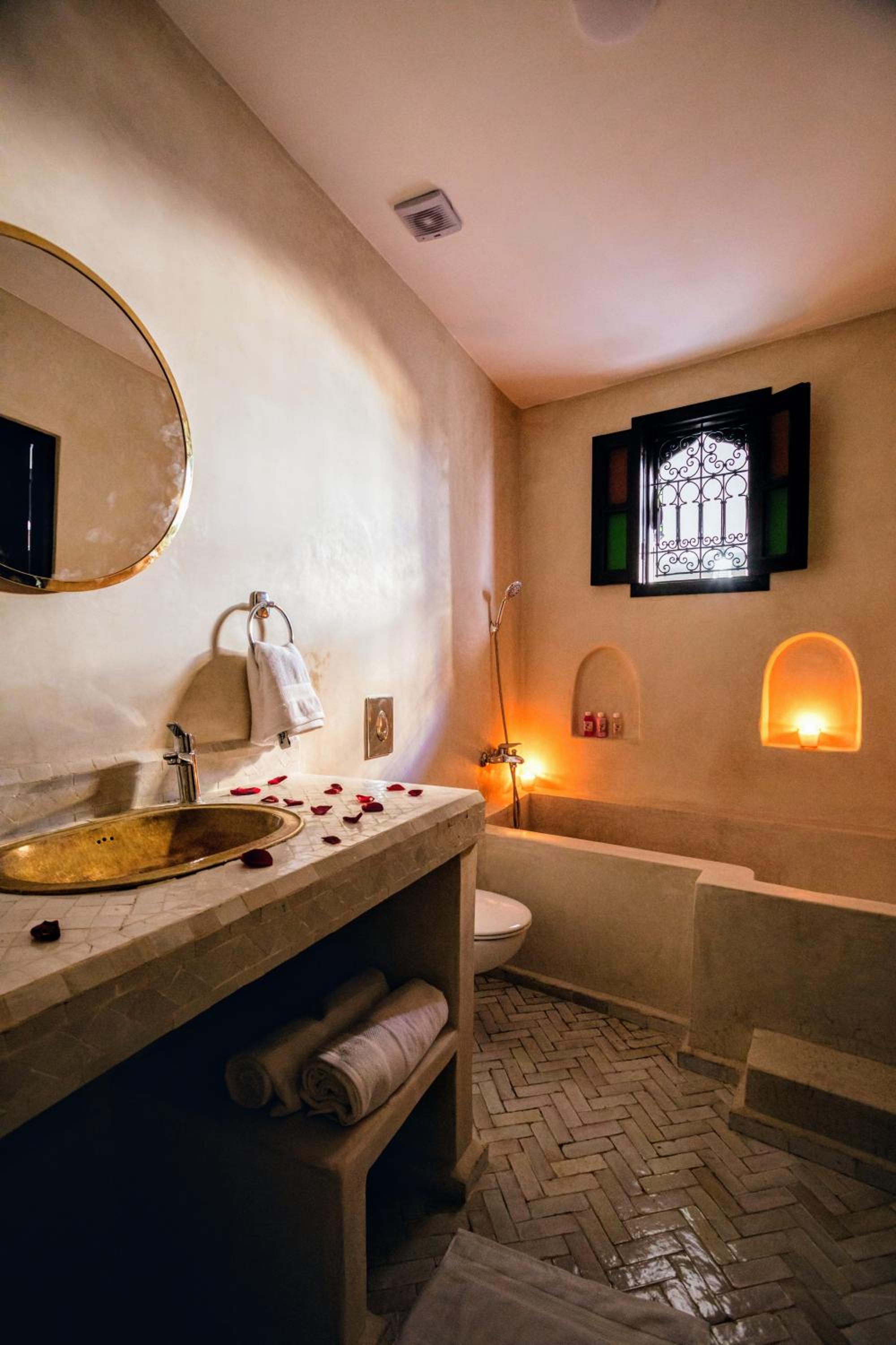 Deluxe Double or Twin Room - Photo 2