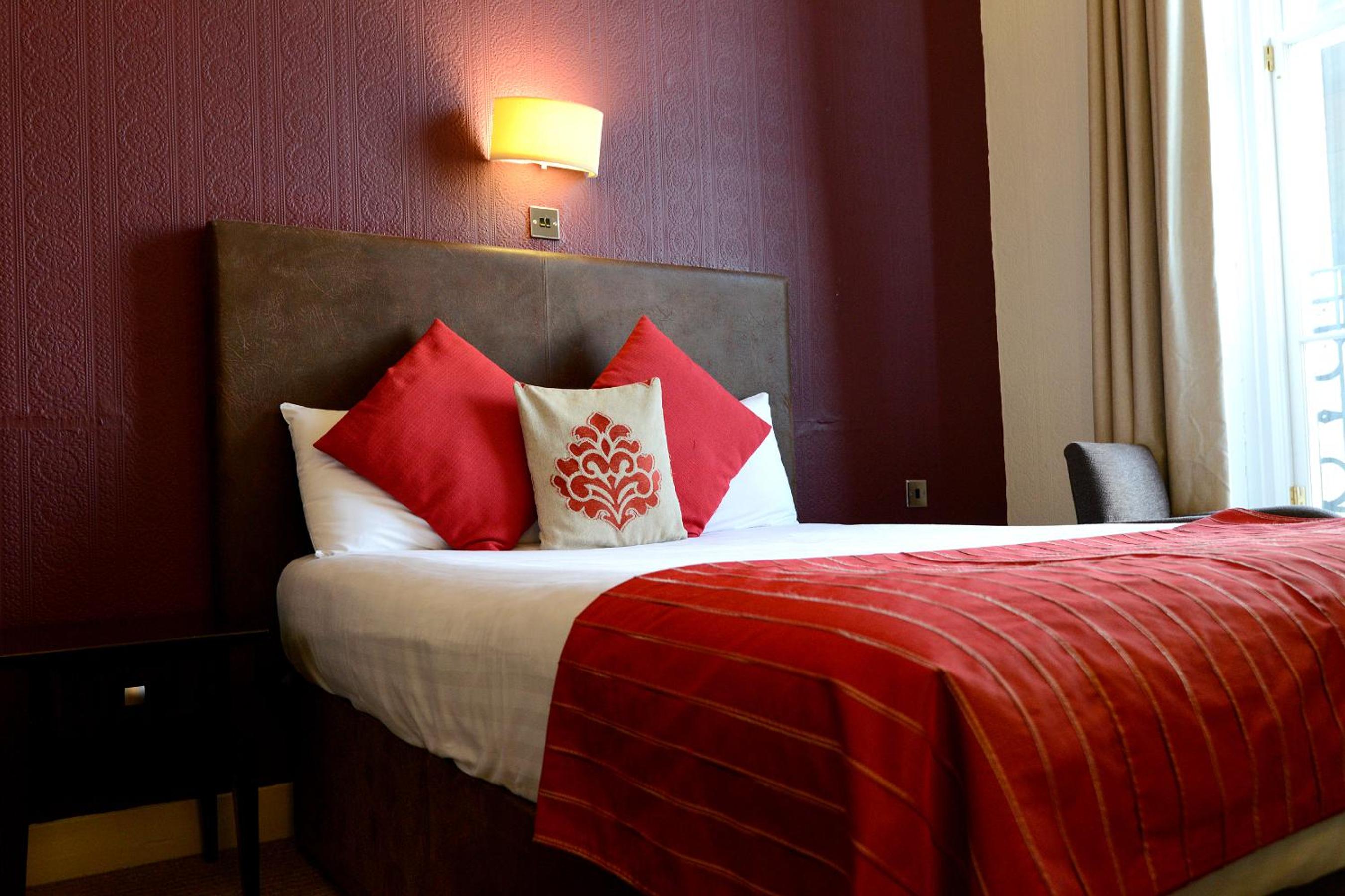 Standard Double Room - Photo 3