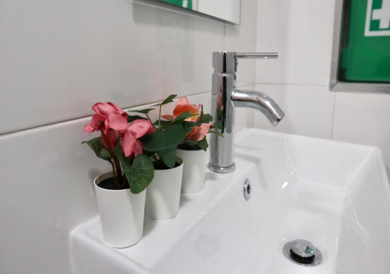 Double Room with Private Bathroom photo 3