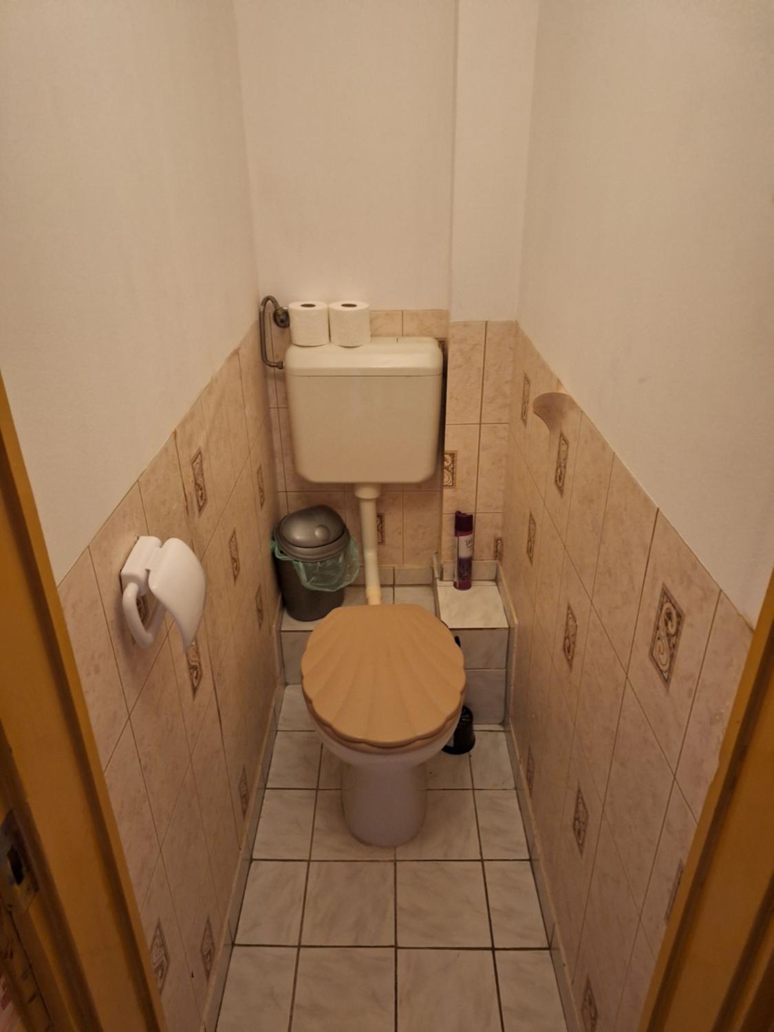 Quadruple Room with Bathroom - Photo 8