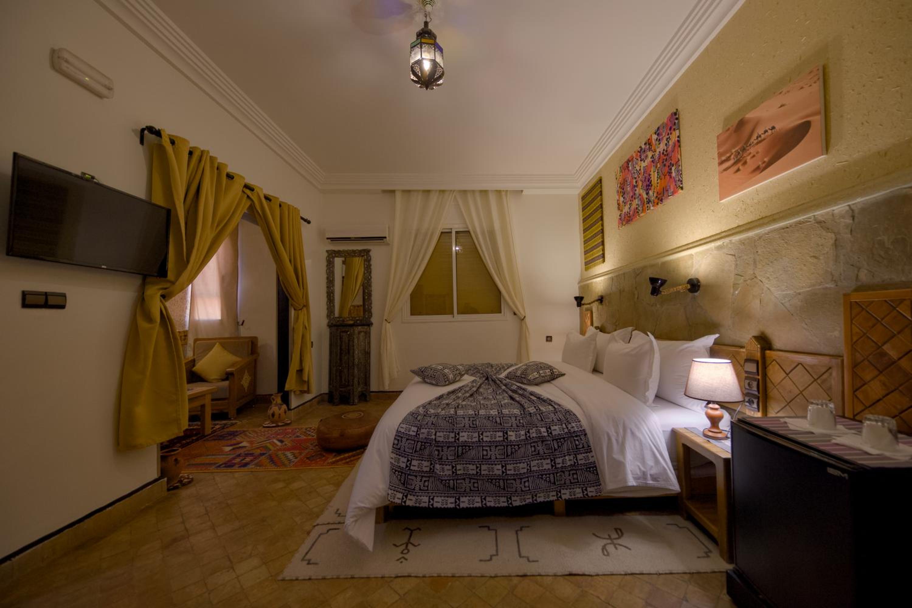 Superior Suite - Photo 3