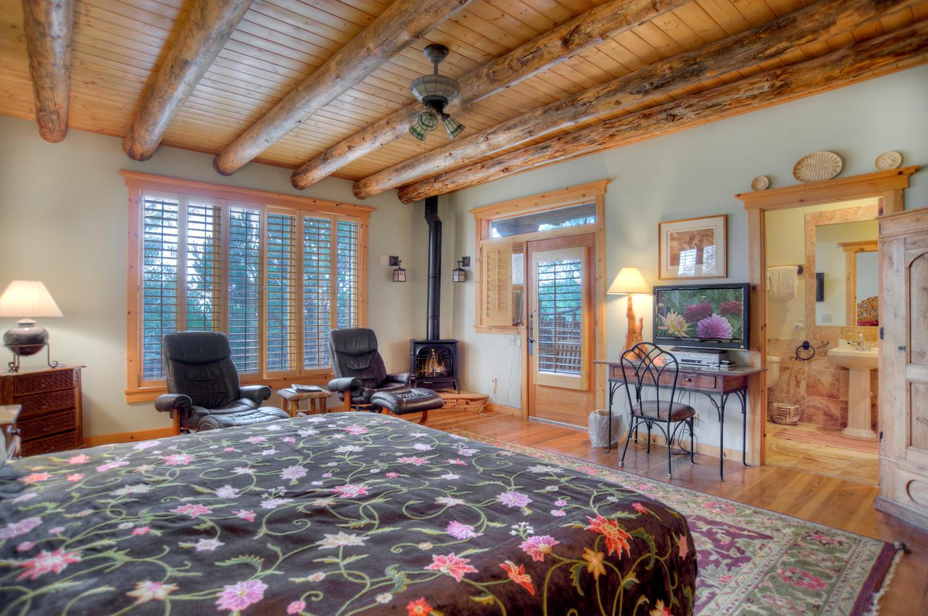 Sage King Room 