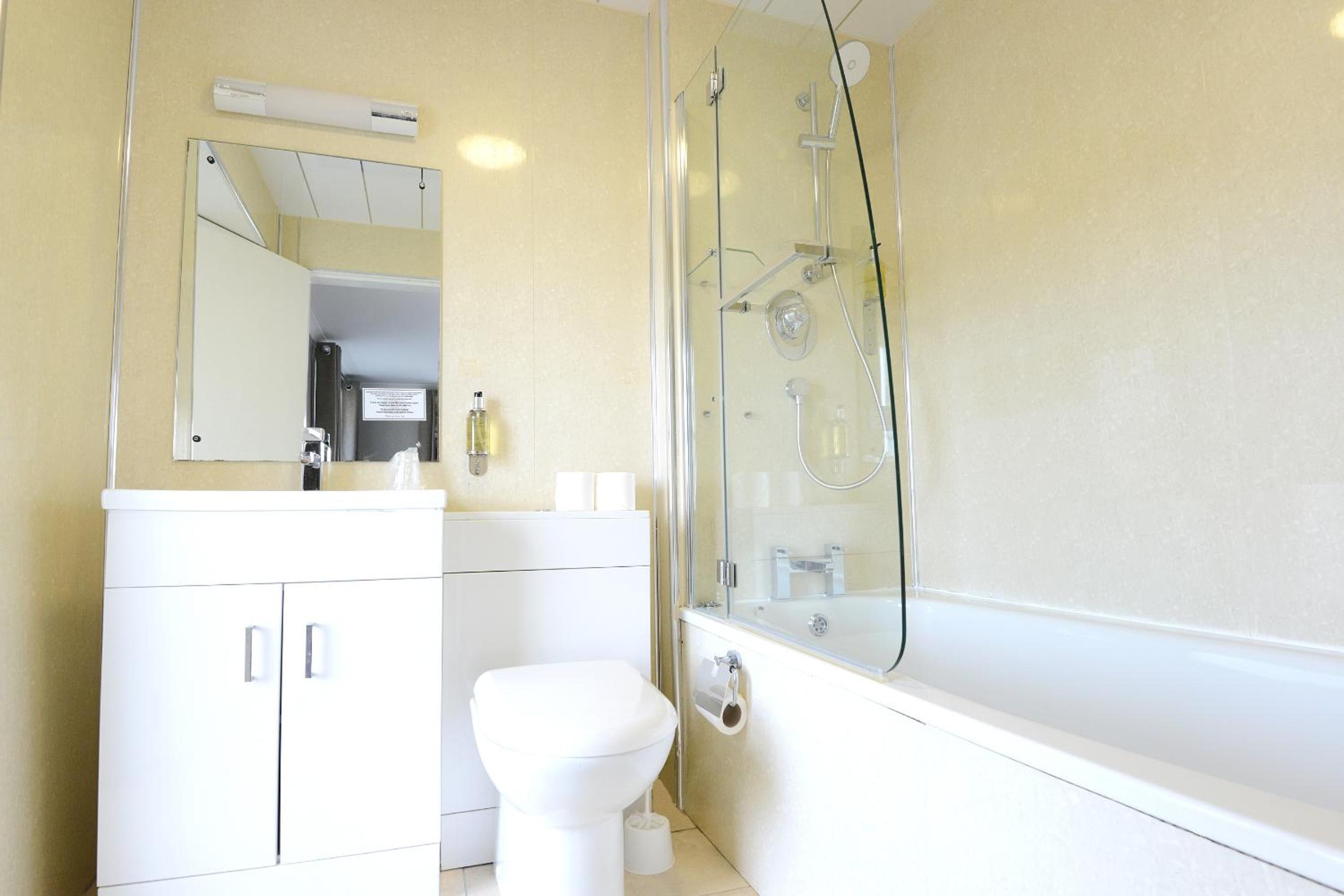 Standard Double Room - Photo 5