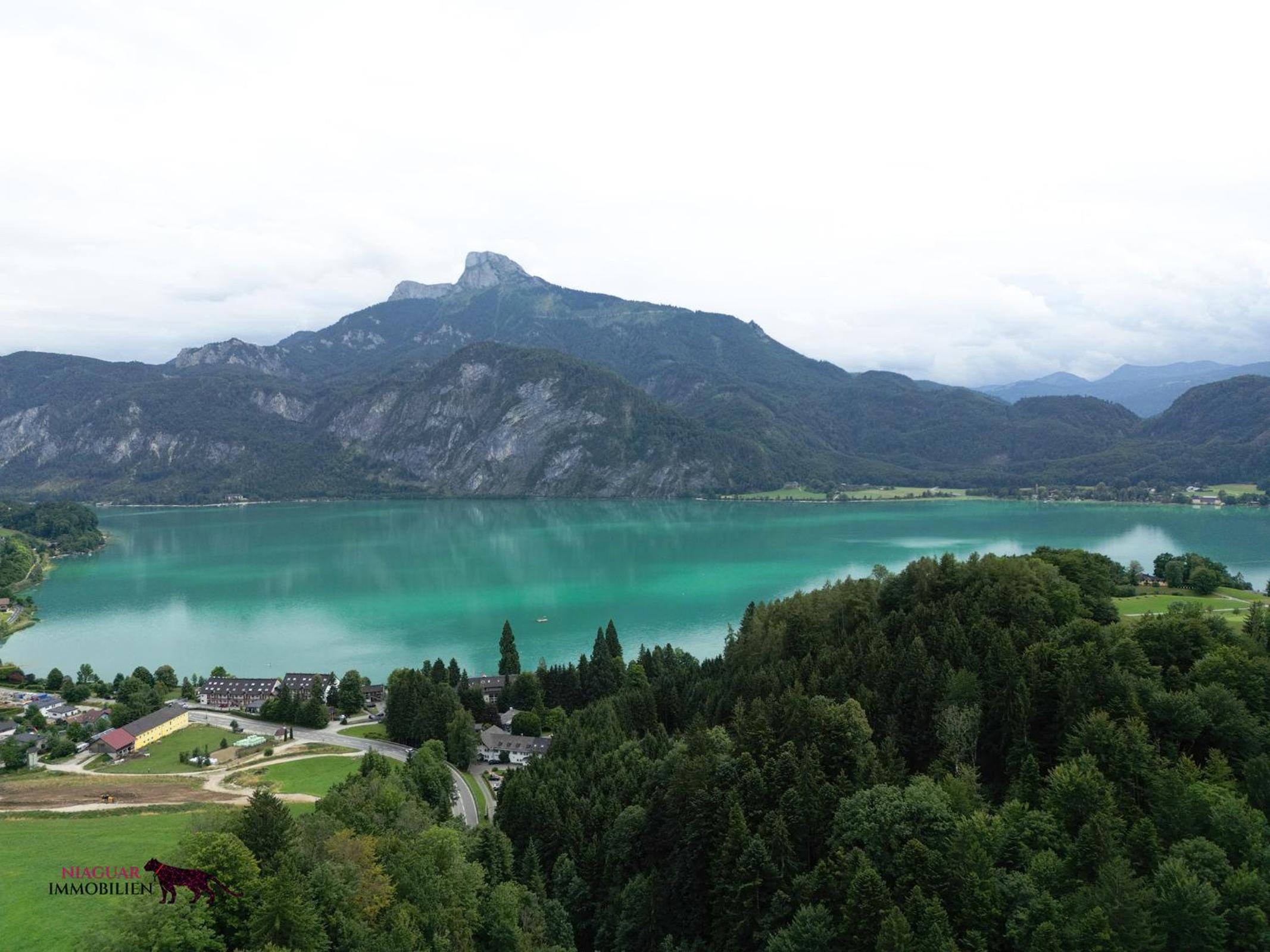 Apartment with Lake View photo 2