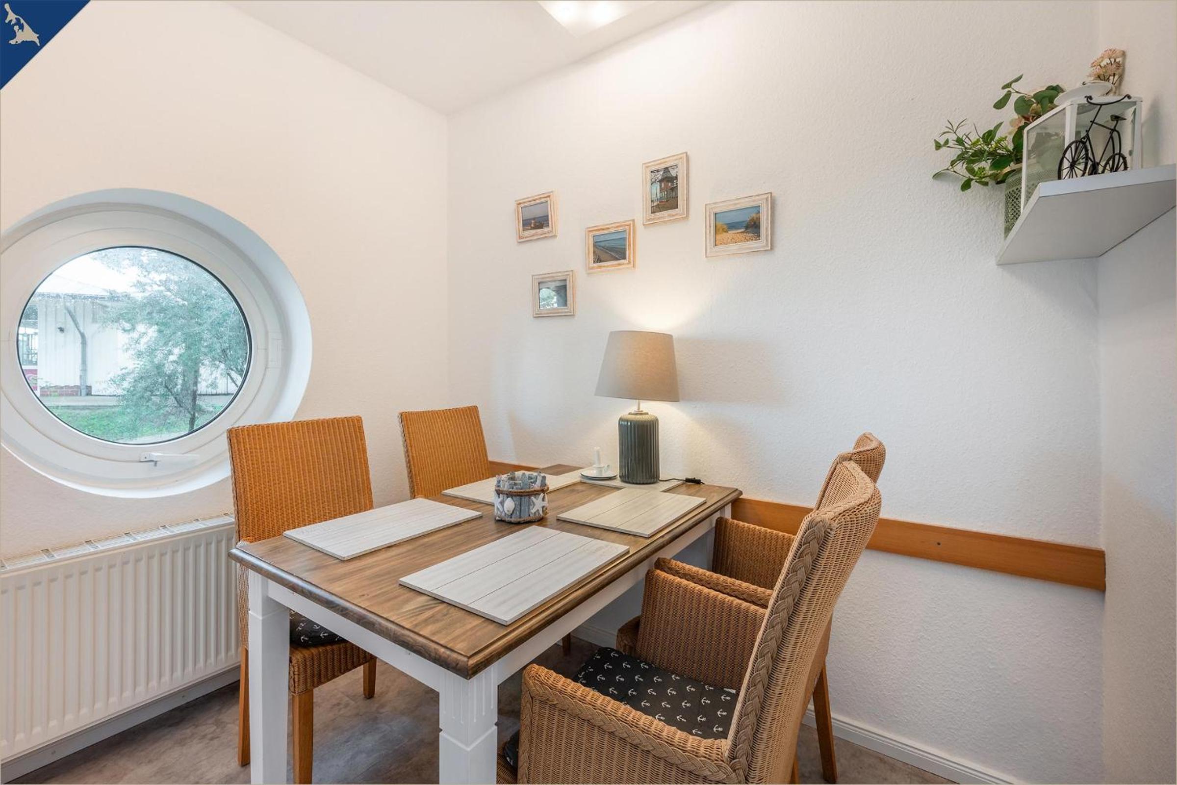 Apartment with Terrace photo 3