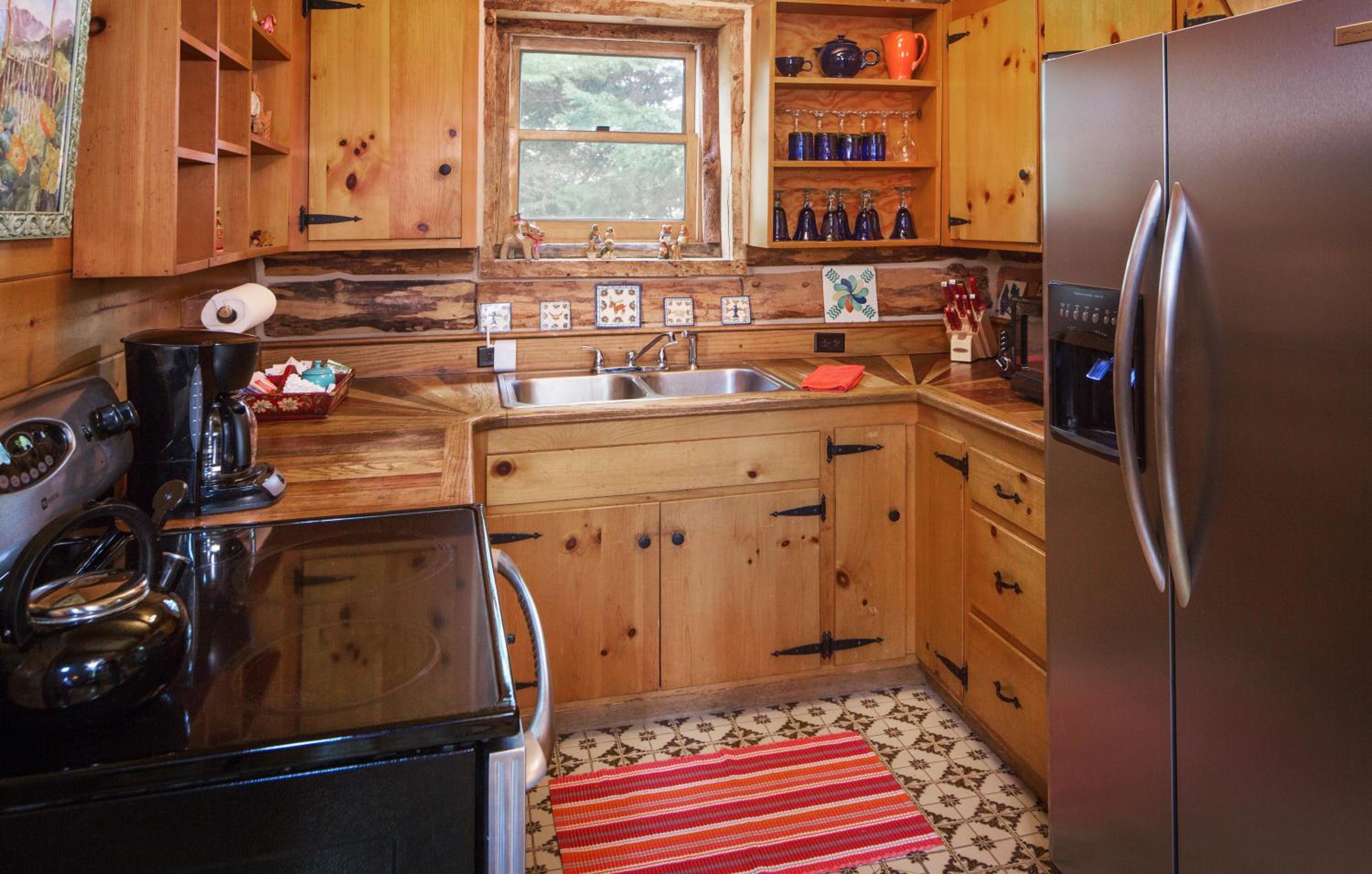 Three-Bedroom Cabin on the Lake photo 3
