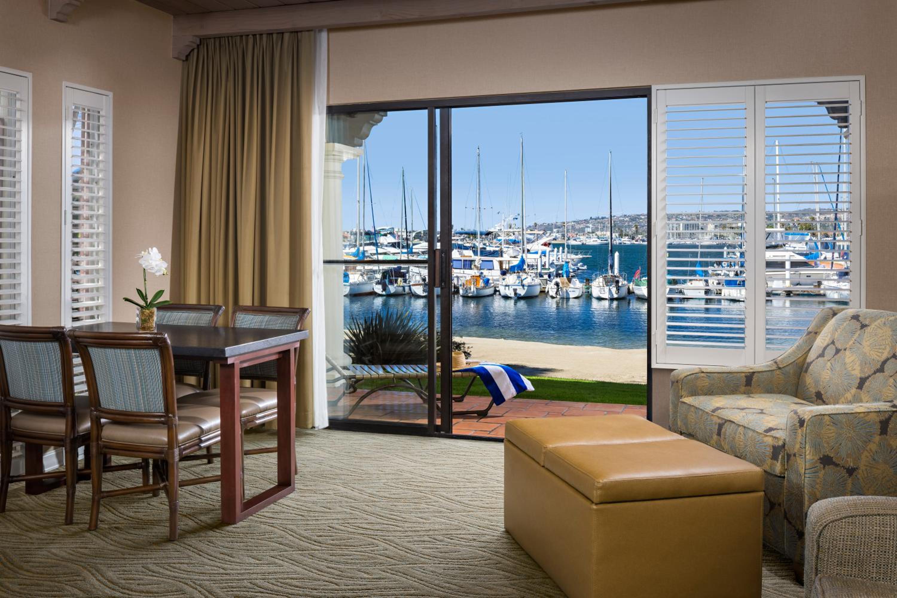 Bay Suite 1 King