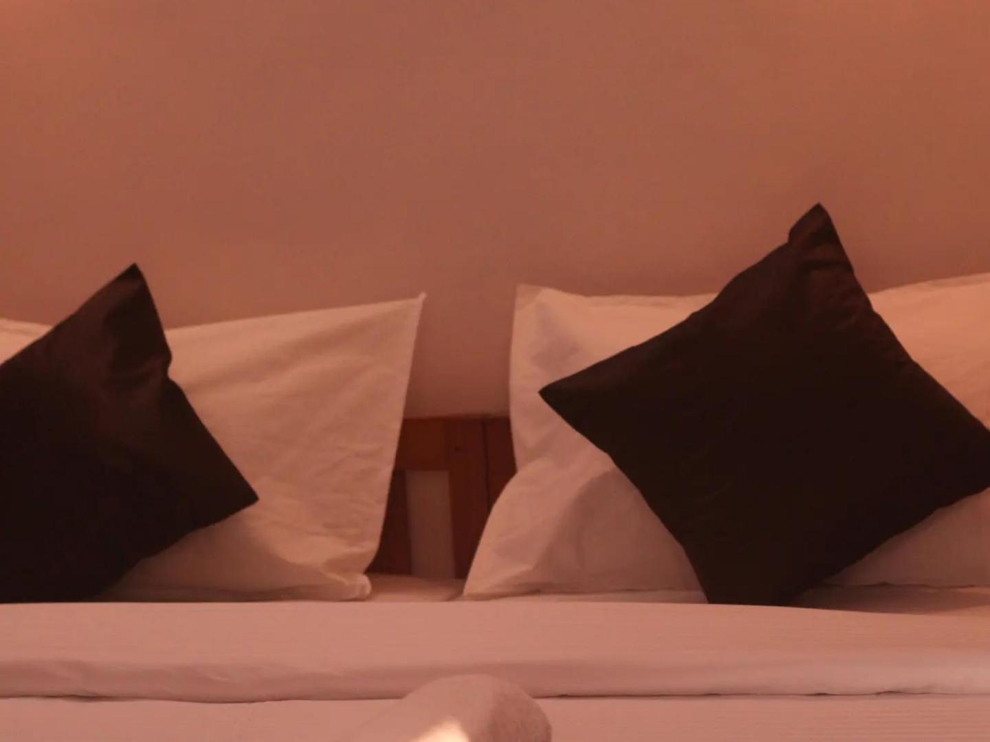 Deluxe King Suite photo 3