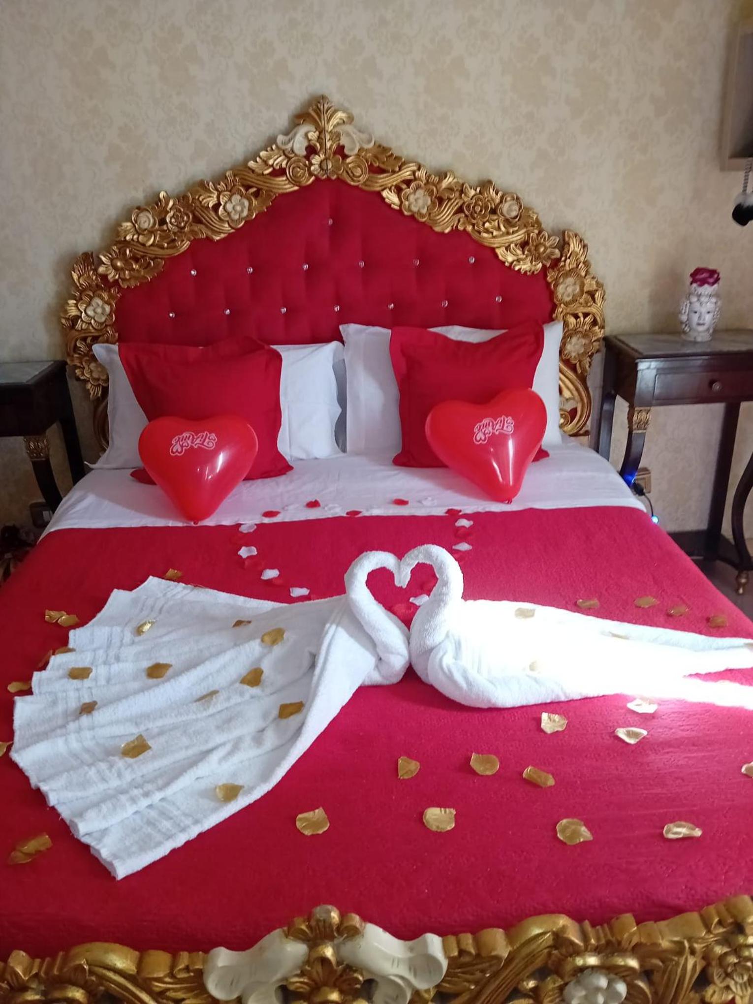 King Room with Spa Bath - Photo 2