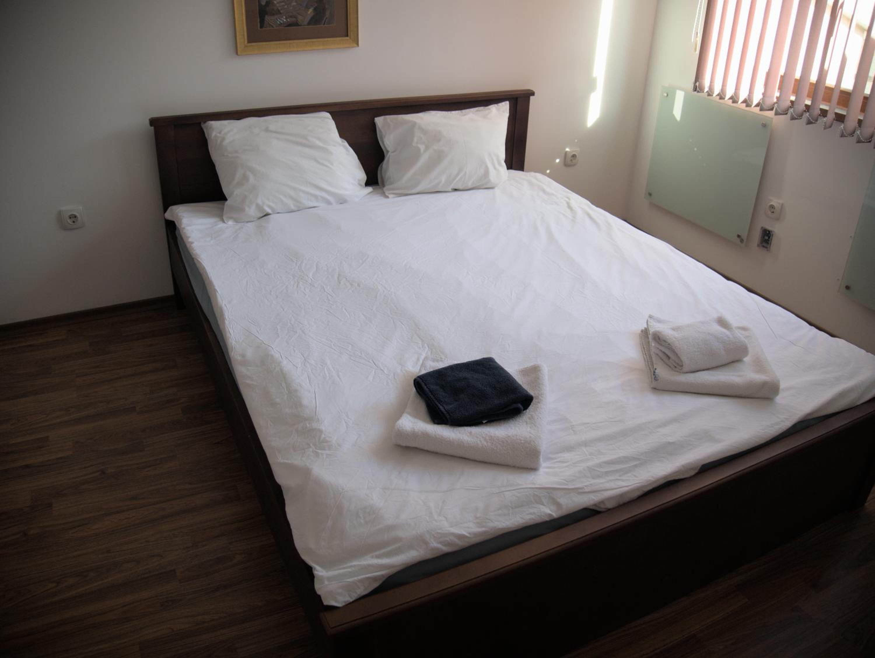 One-Bedroom Apartment - Photo 23