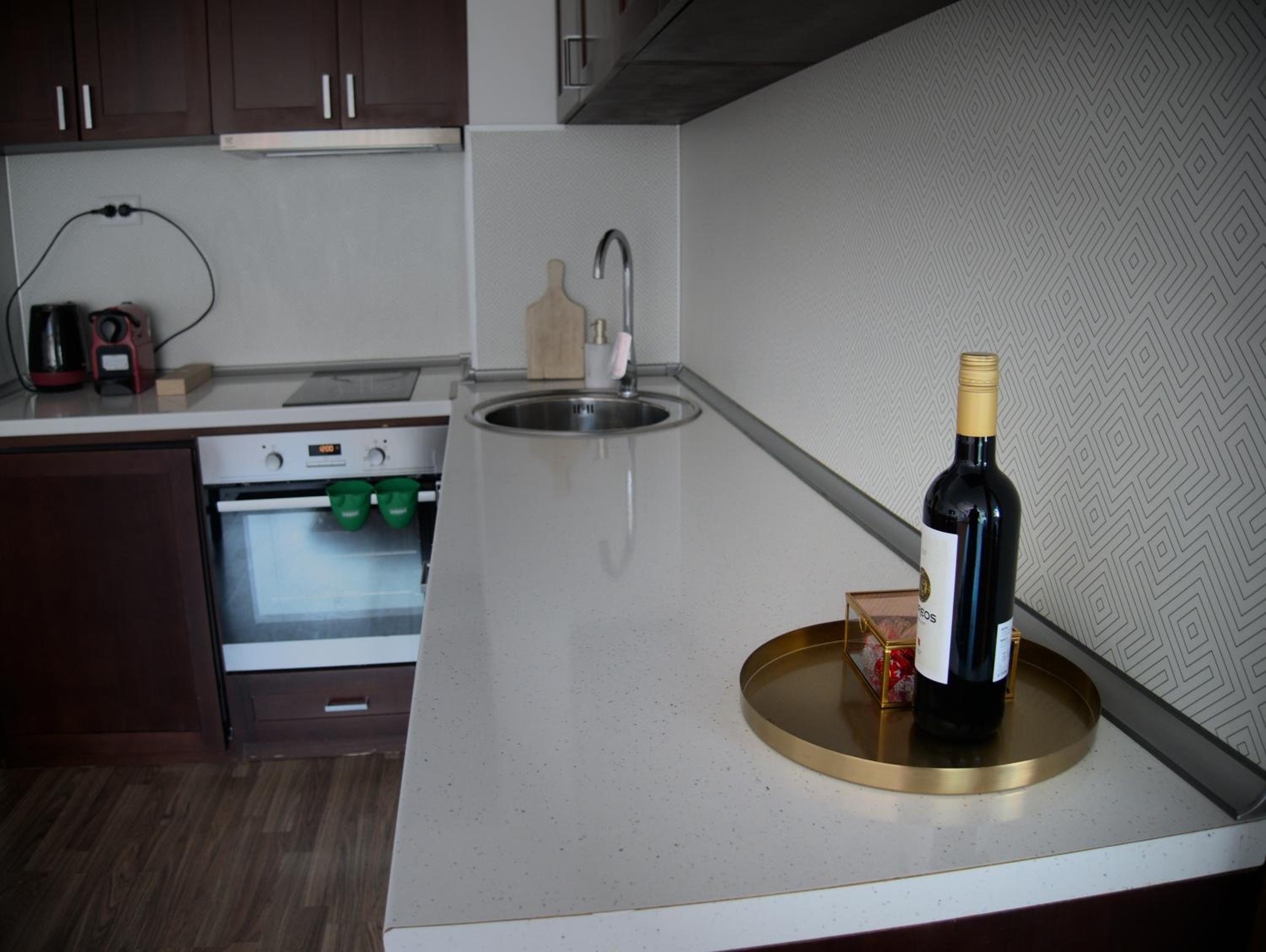 One-Bedroom Apartment - Photo 27