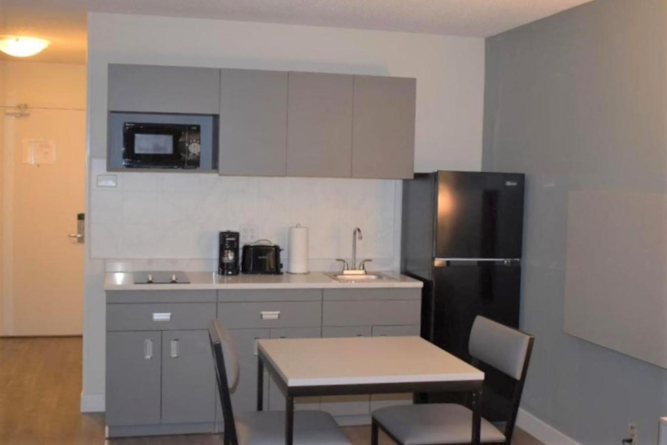 Double Efficiency Suite - Non-Smoking - Photo 5