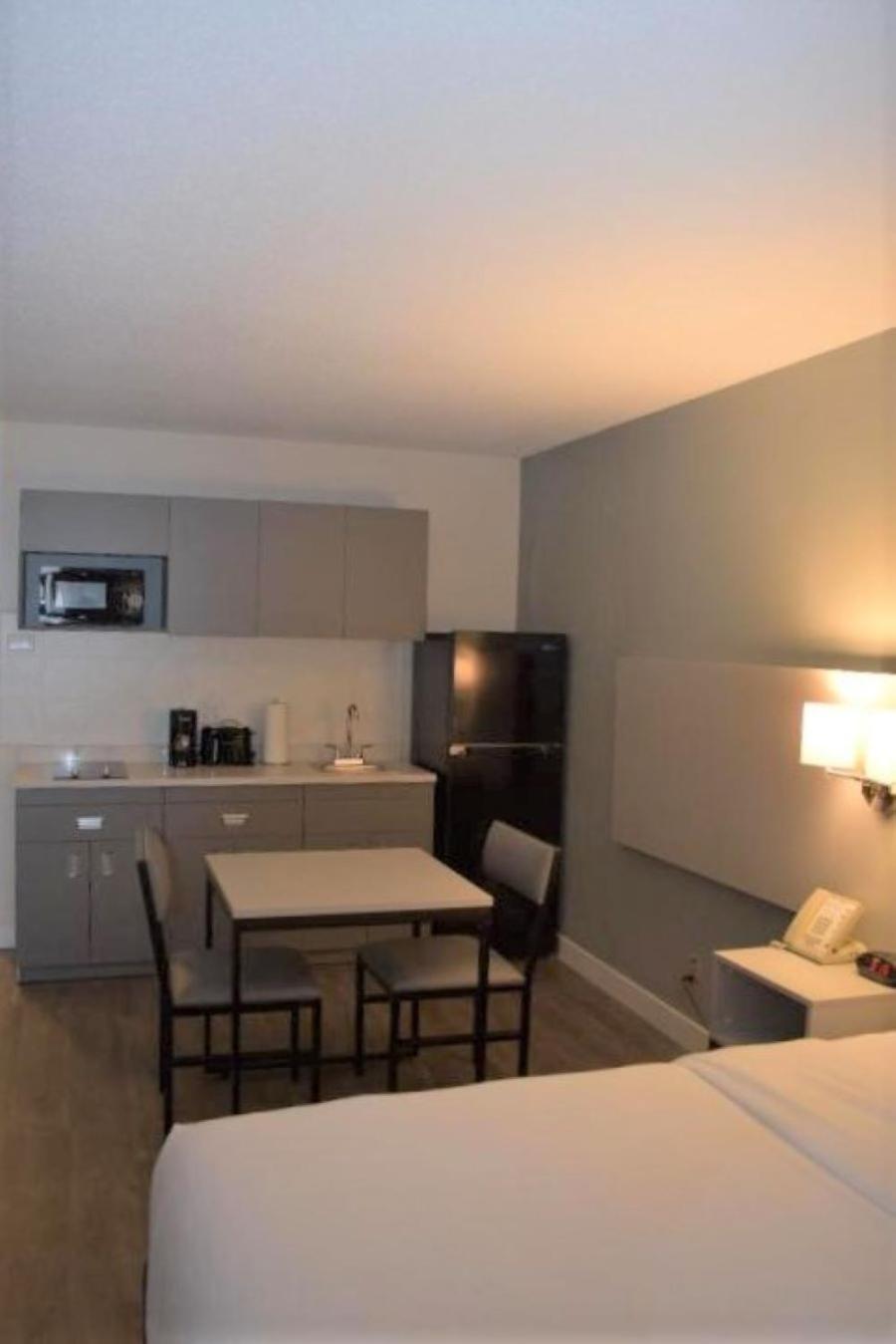 Double Efficiency Suite - Non-Smoking - Photo 2