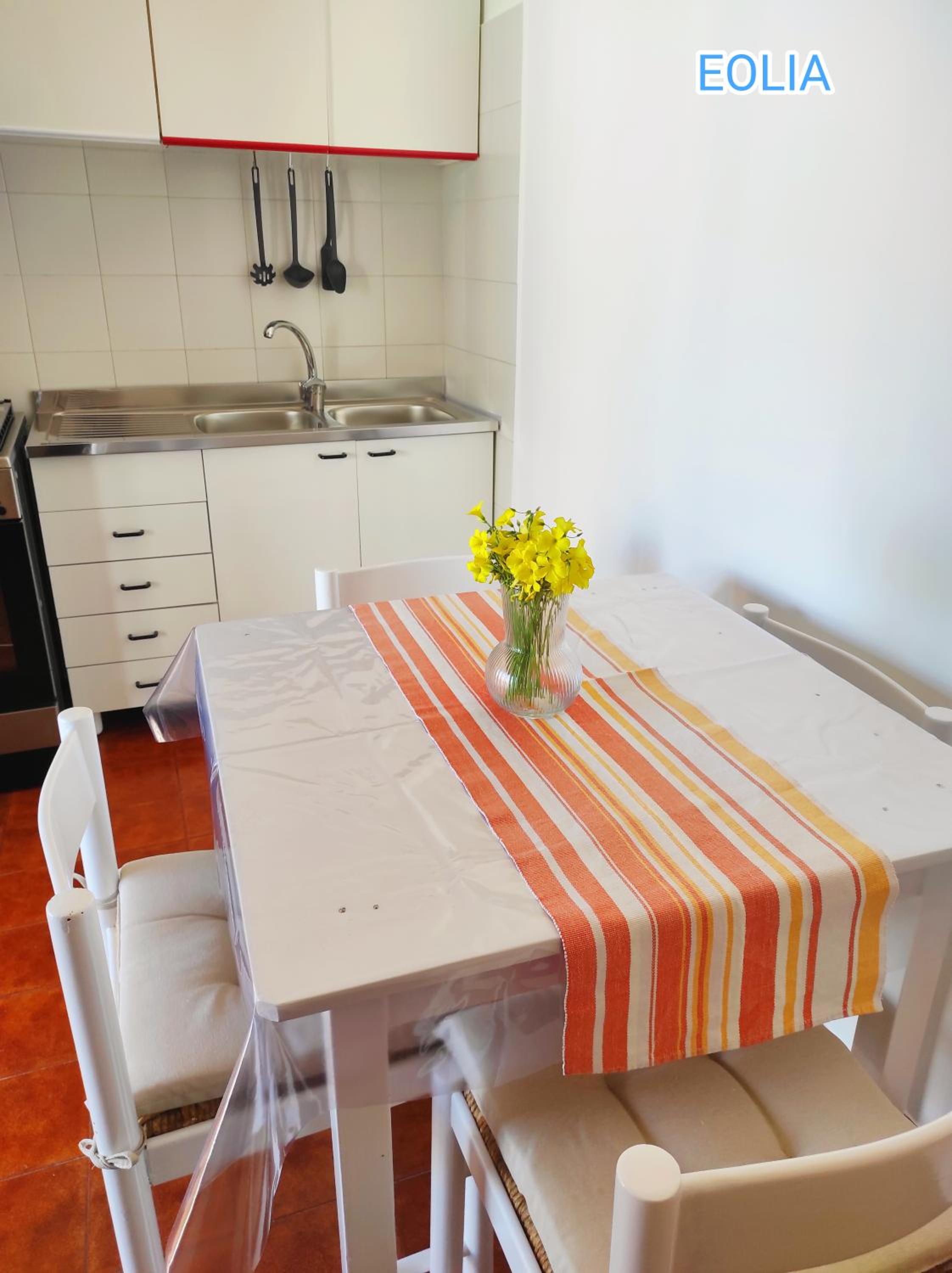 One-Bedroom Apartment with Sea View and Terrace photo 2