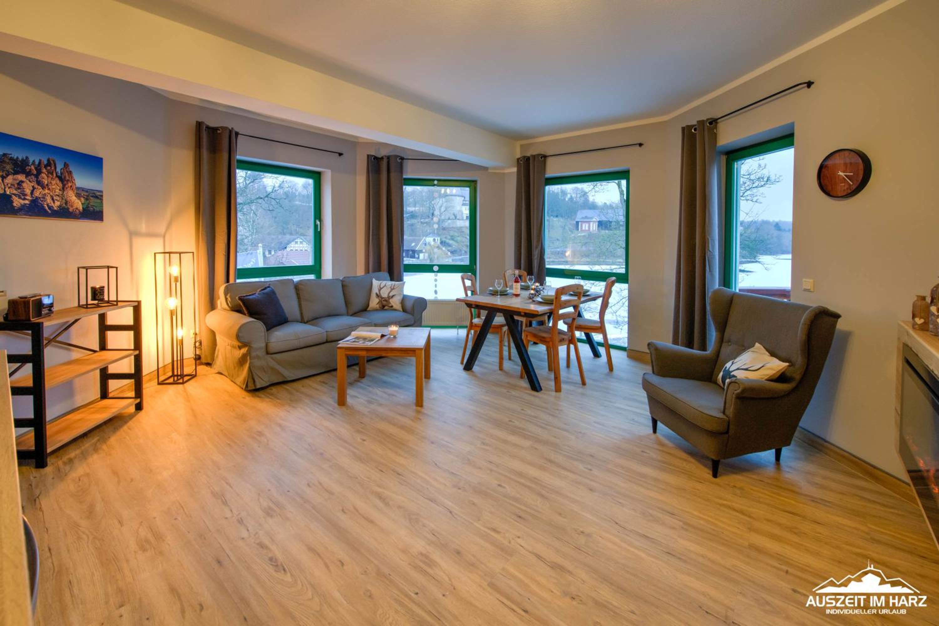 Apartment with Balcony photo 1