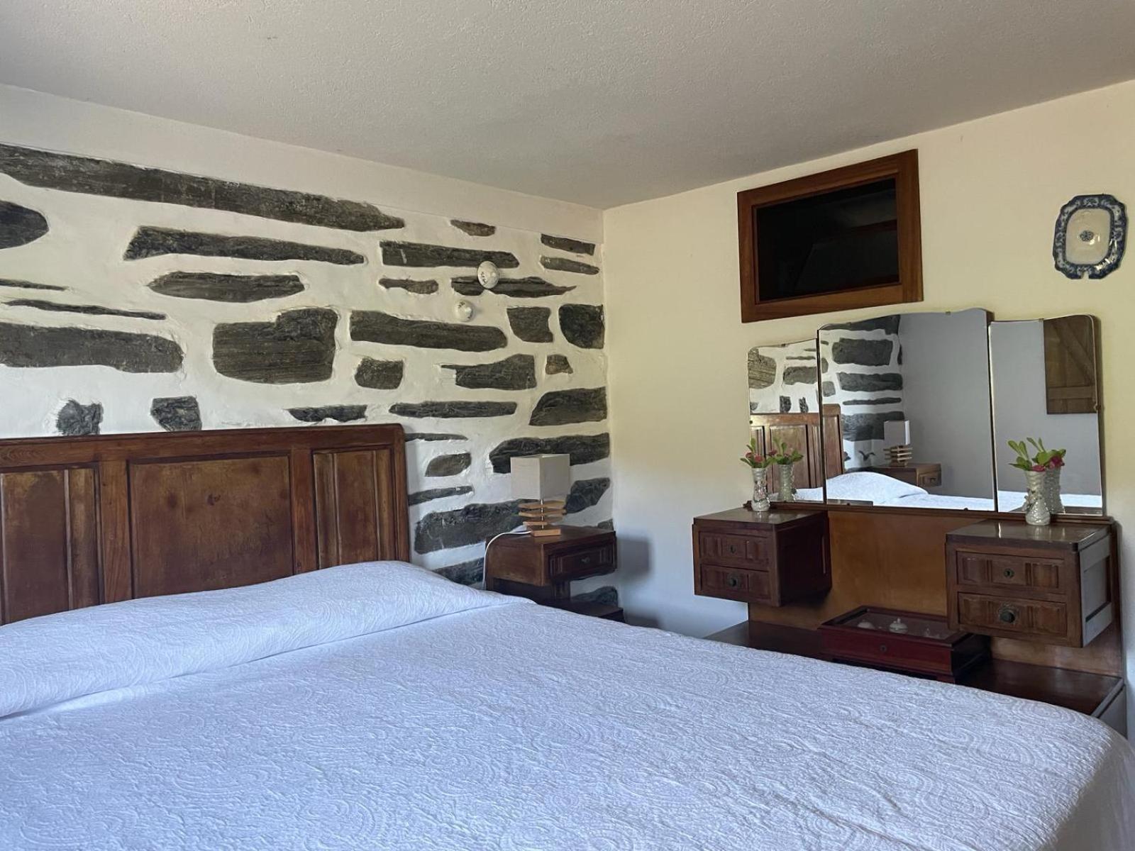 Double Room - Photo 19