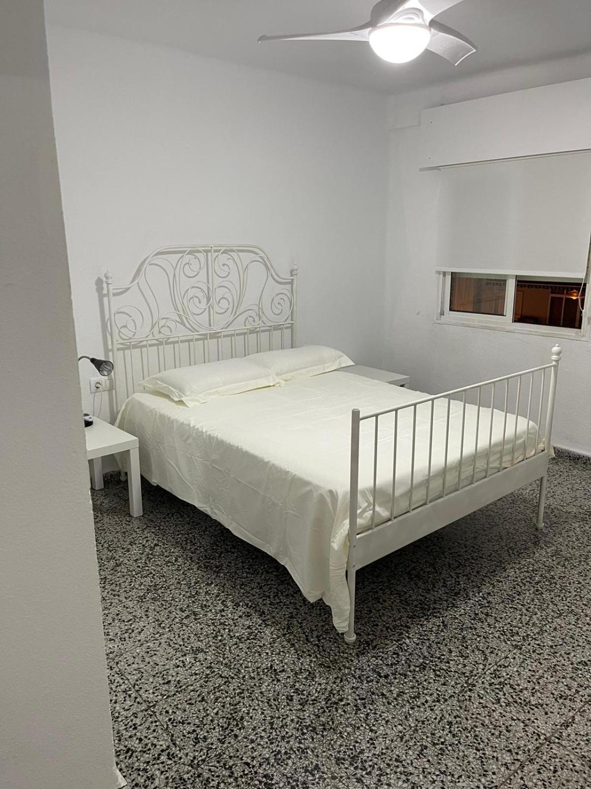 Habitación doble con baño compartido