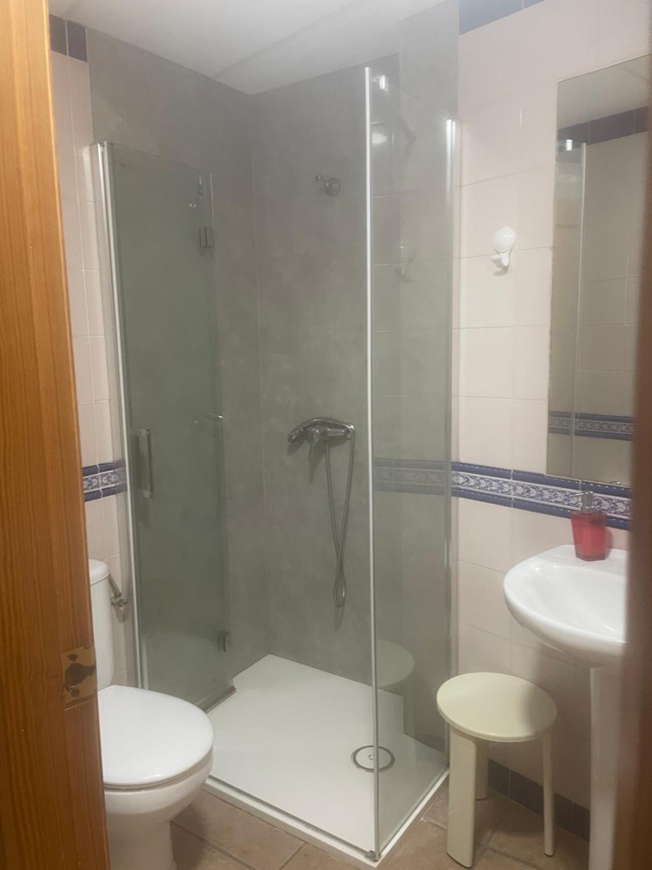 Standard Double Room - Photo 15