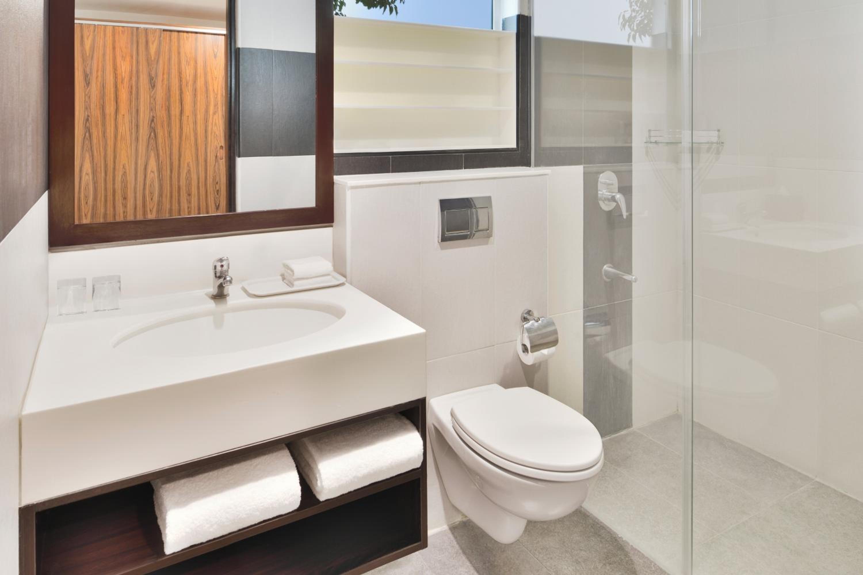 1 Bedroom Villa, 1King, Bathrooms:2, Balcony photo 2