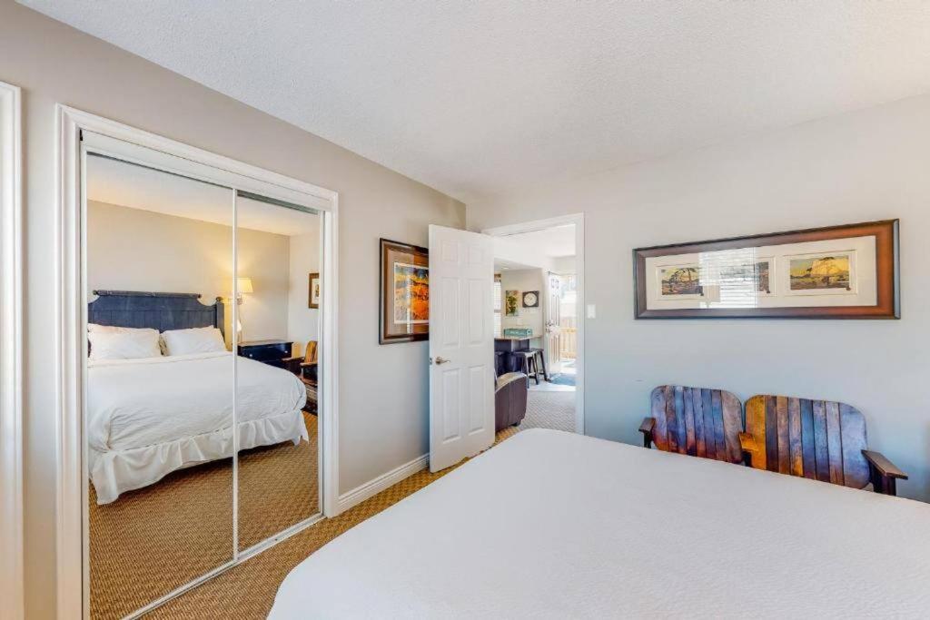 One-Bedroom Superior Apartment photo 3
