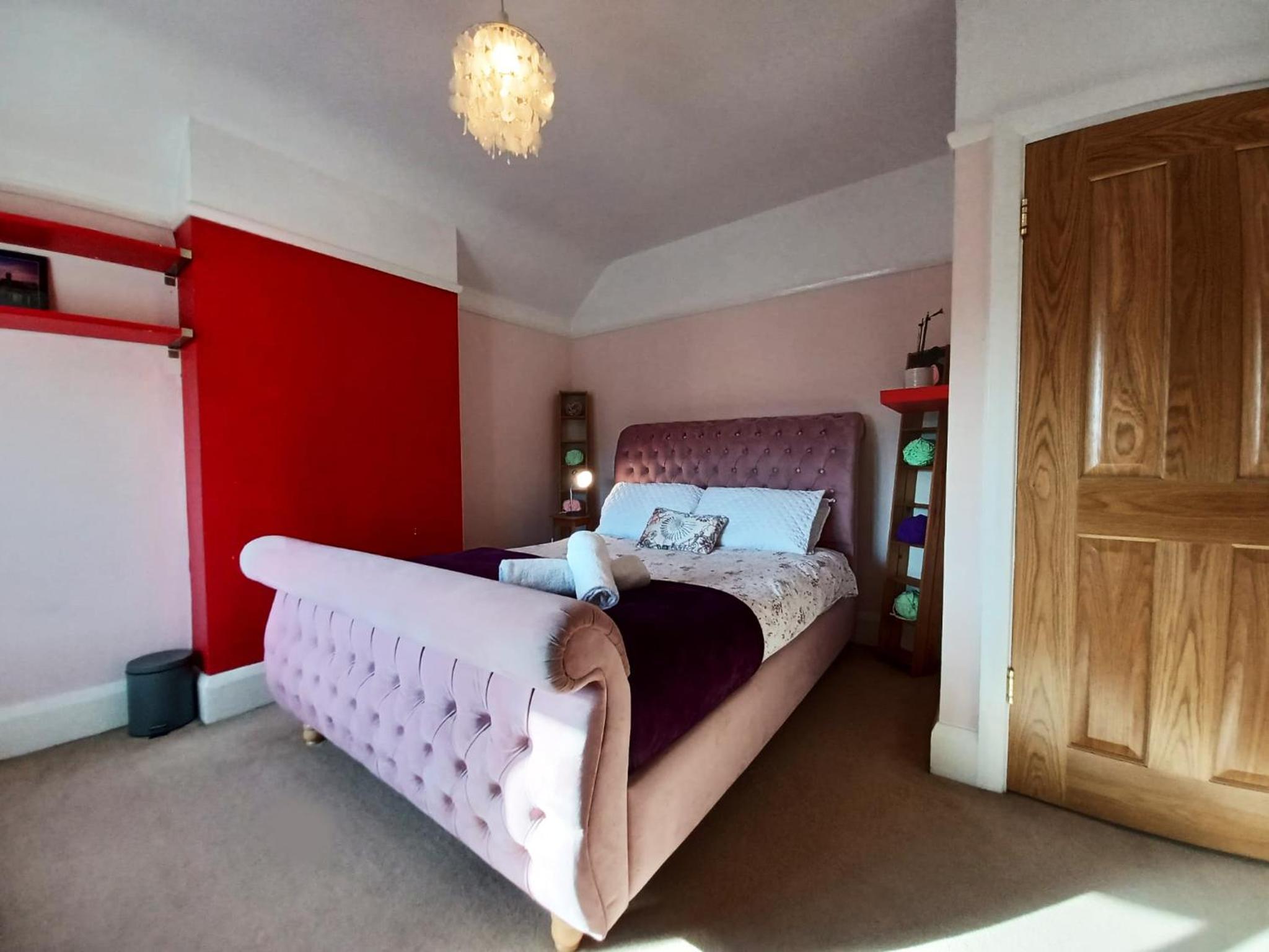 Deluxe King Room photo 1