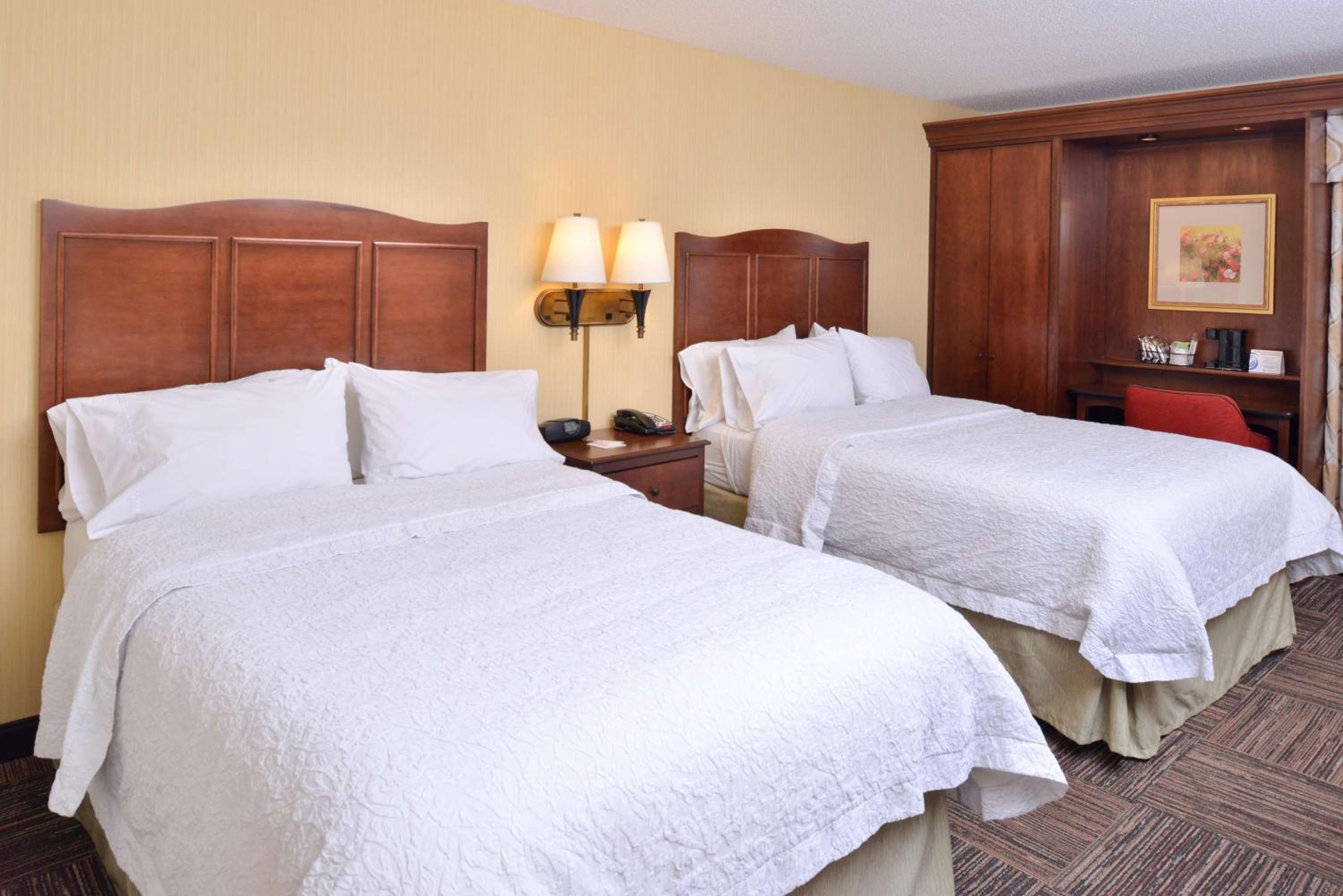Double Room with Two Double Beds - Non-Smoking - Photo 1