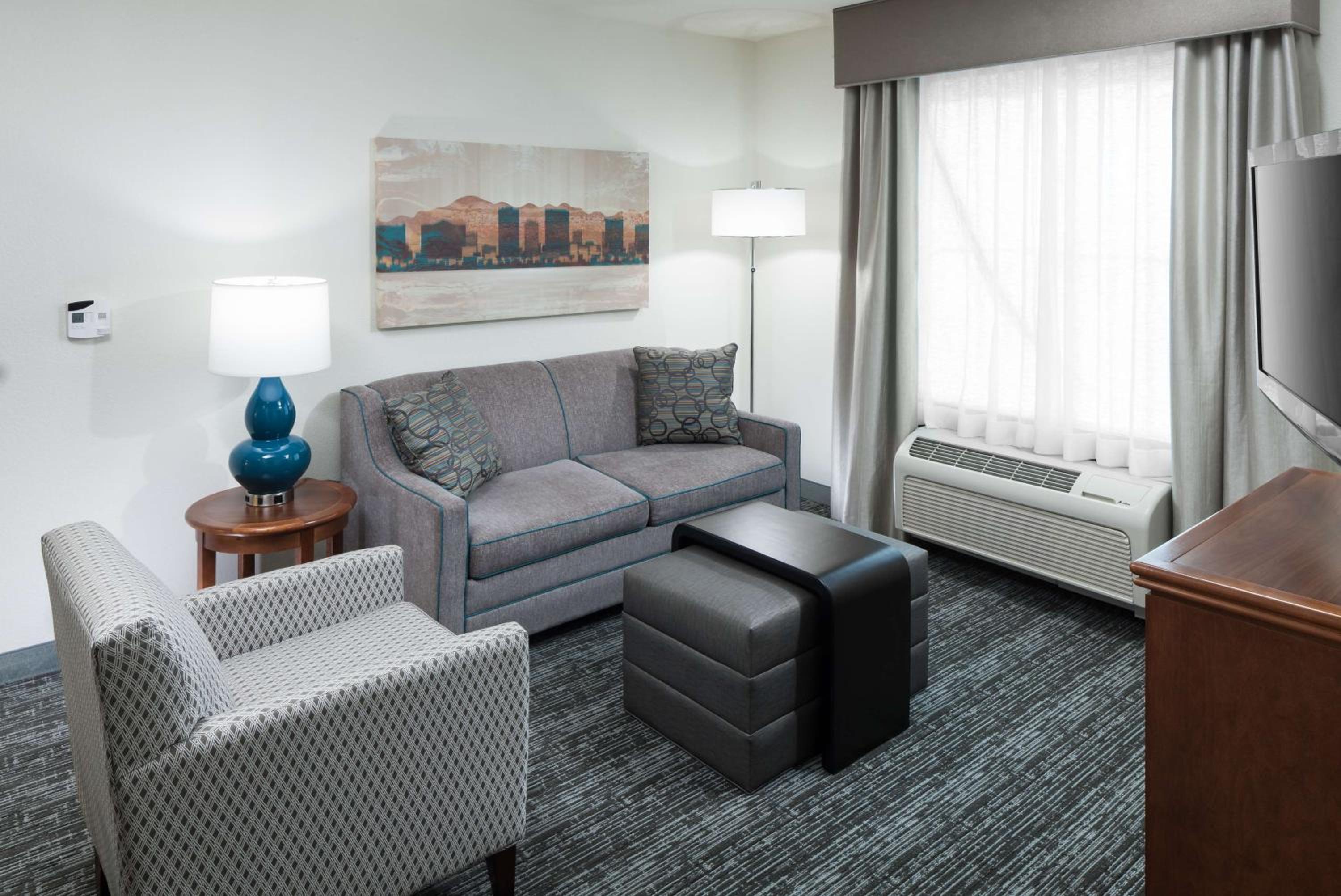 One-Bedroom King Suite - Non-Smoking - Photo 3