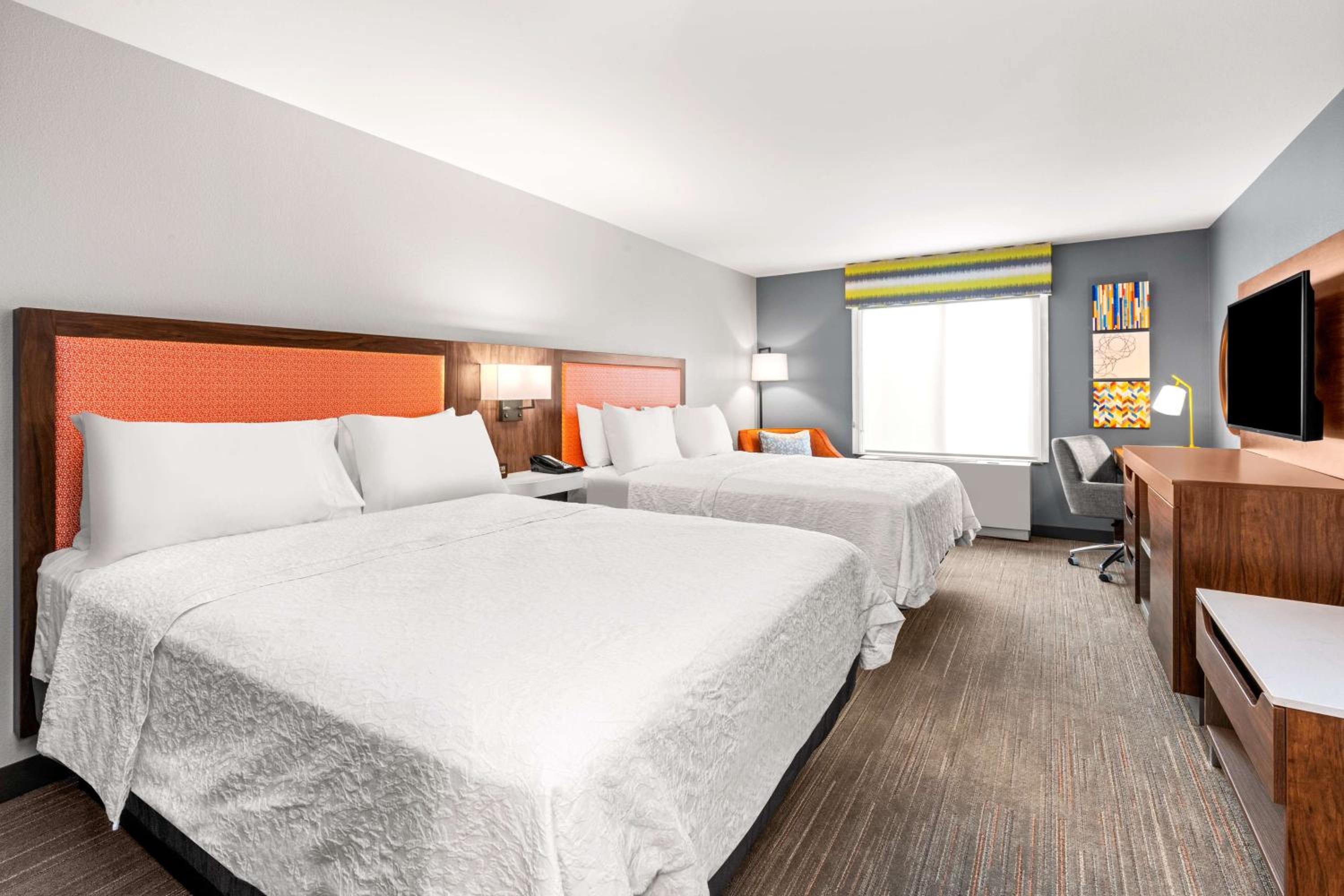 Room with Two Queen Beds - Non-Smoking - Photo 1