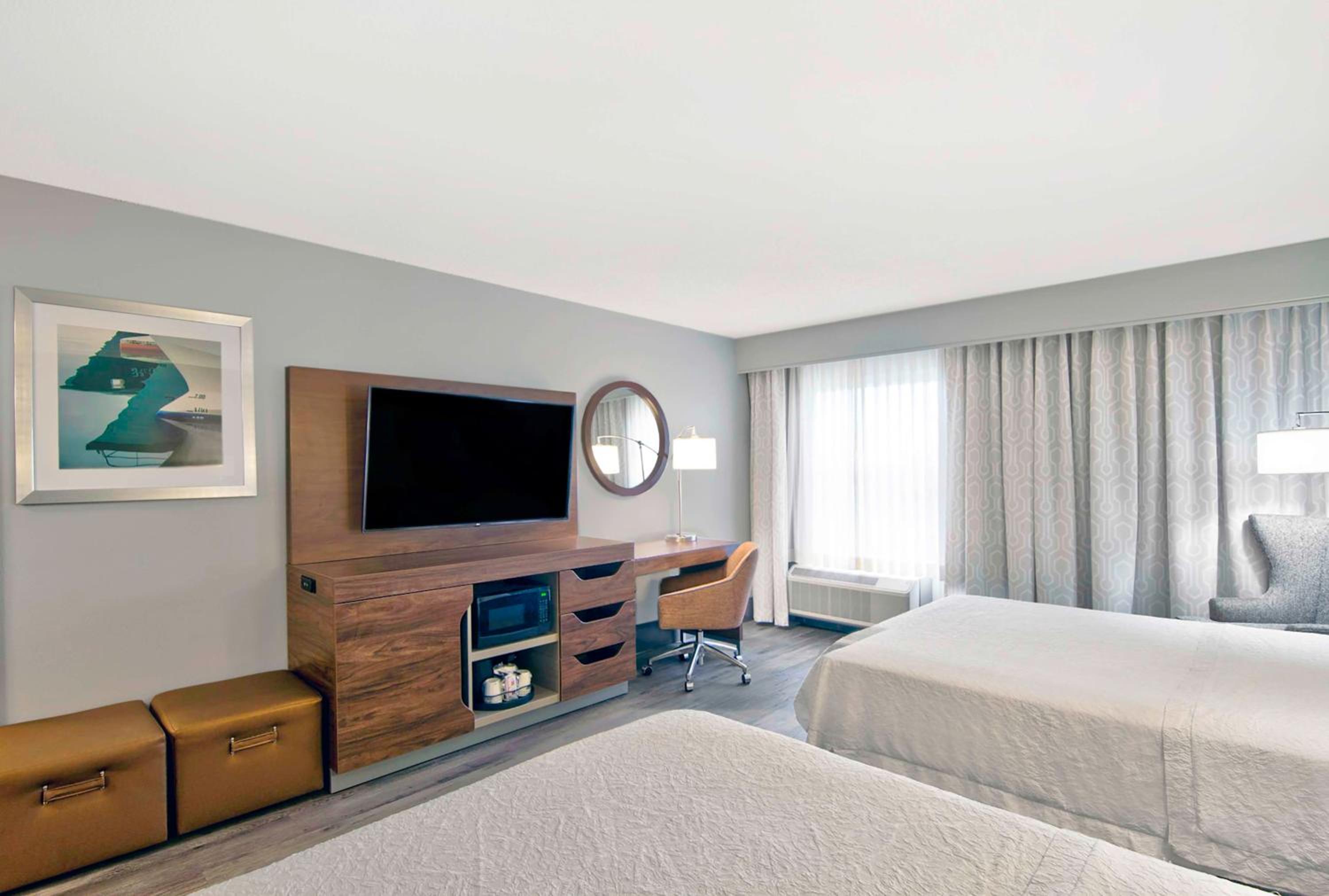 Queen Room with Two Queen Beds - Mobility and Hearing Access/Non-Smoking - Photo 6